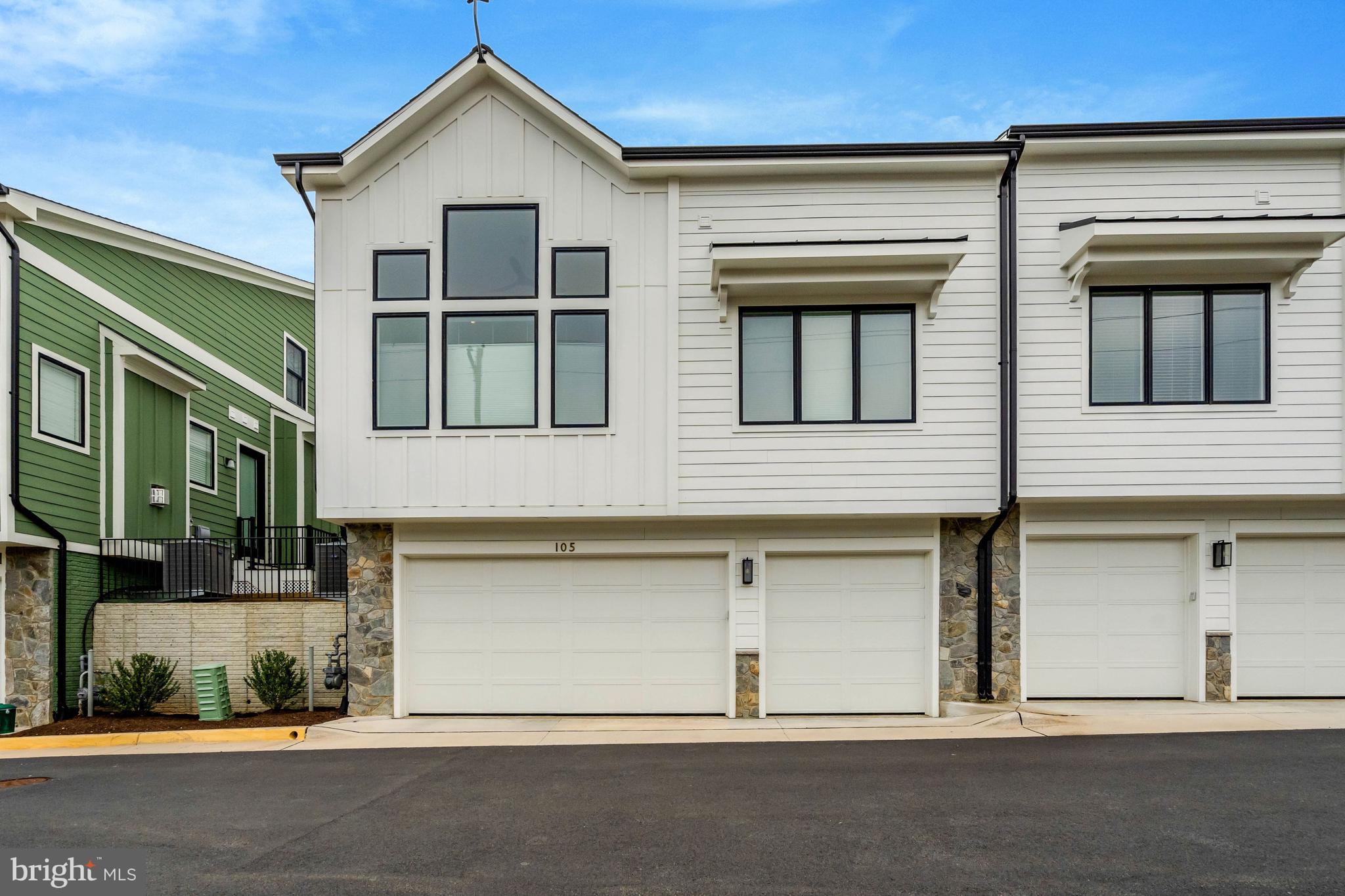 105 COURTHOUSE ROAD SW