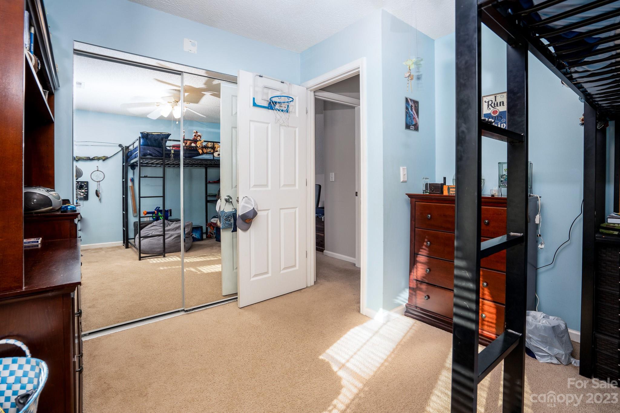 1220 Midlake Road