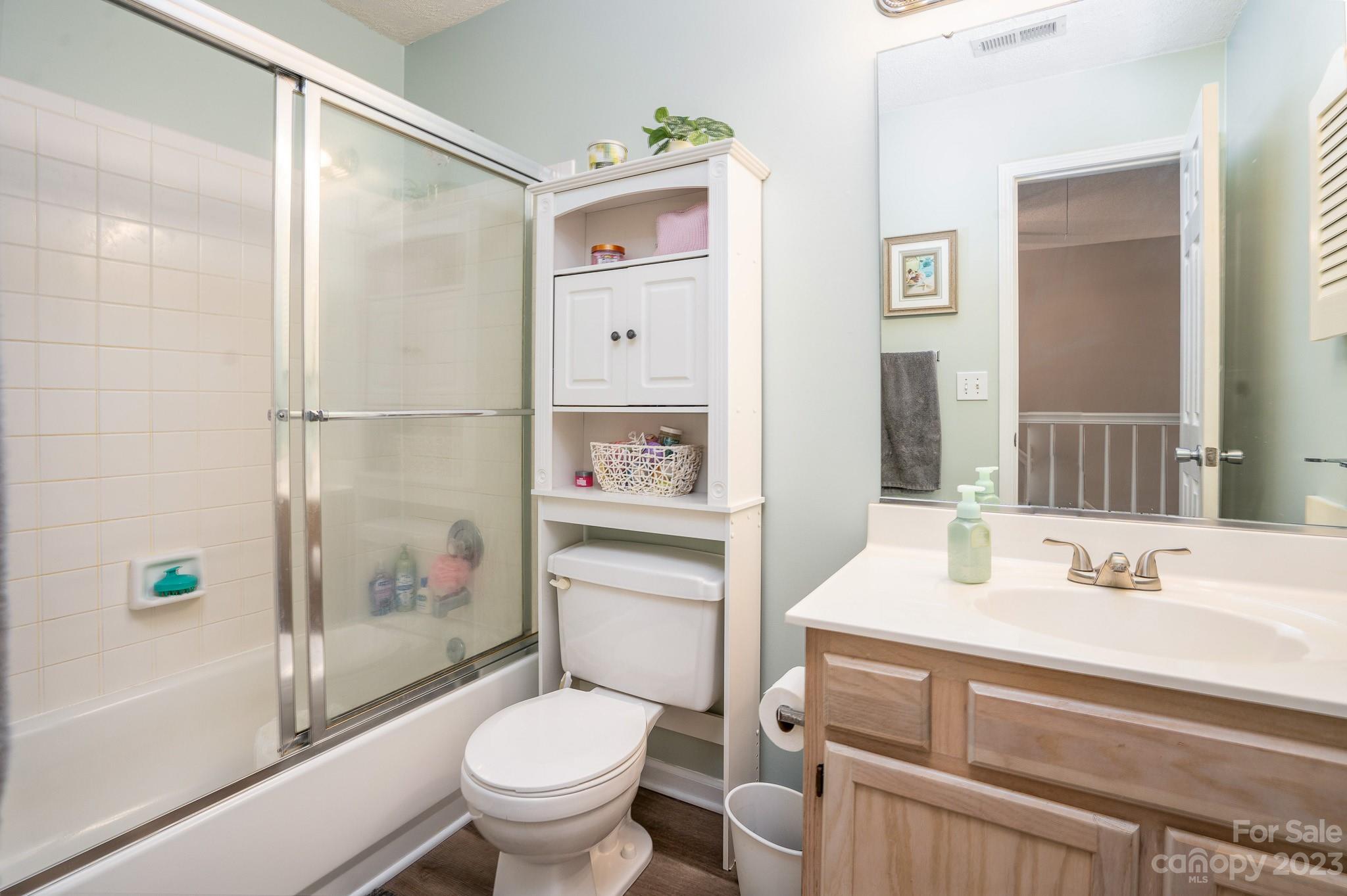 1220 Midlake Road