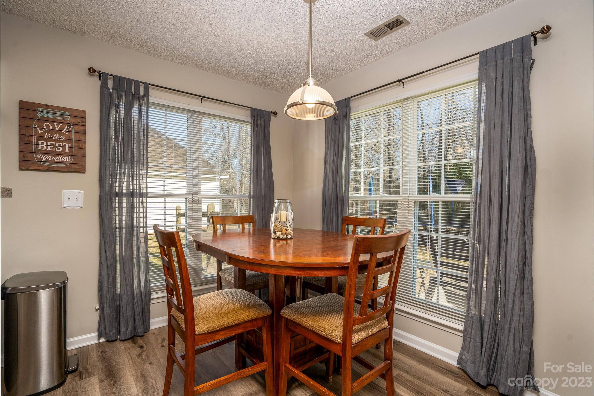 1220 Midlake Road