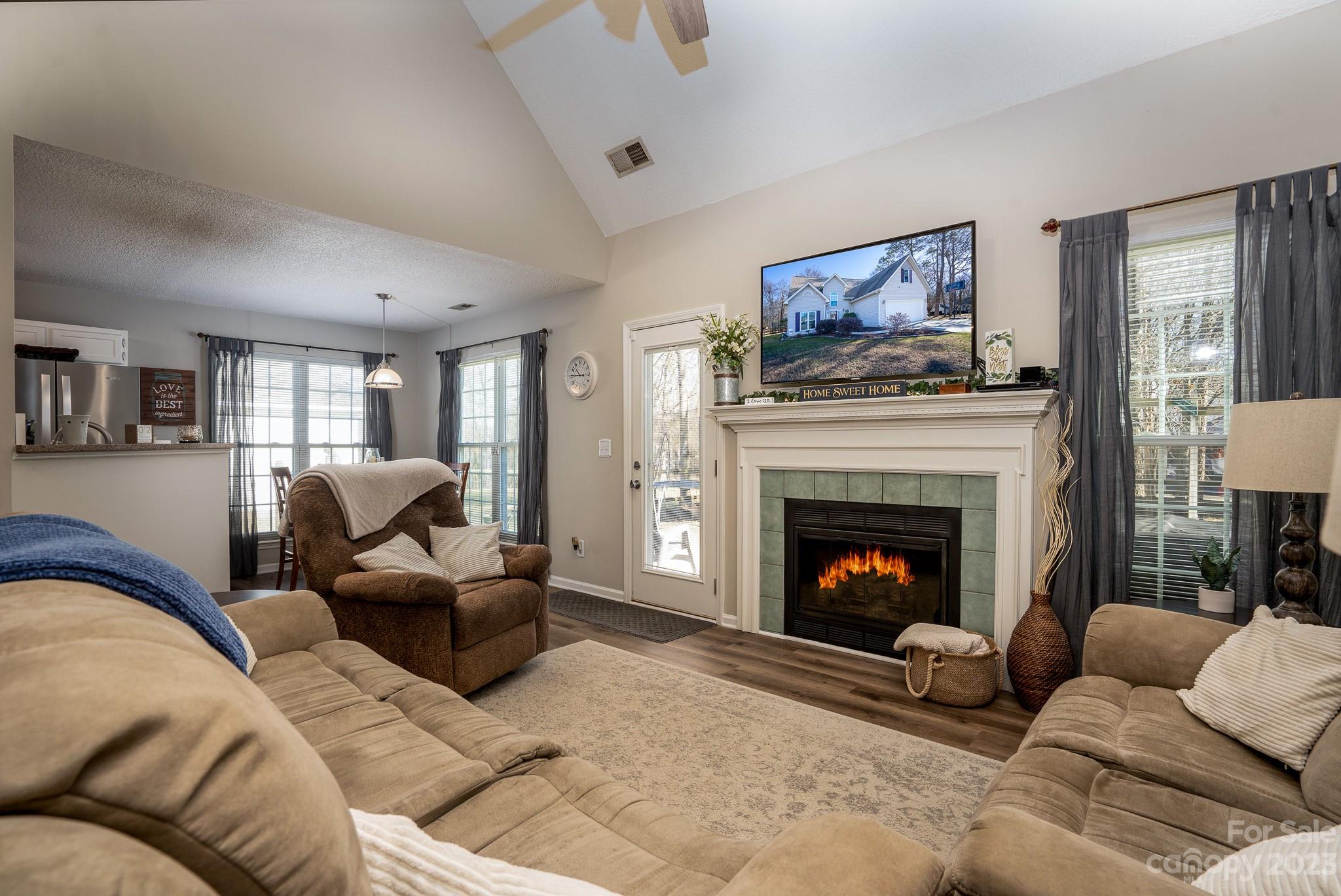 1220 Midlake Road