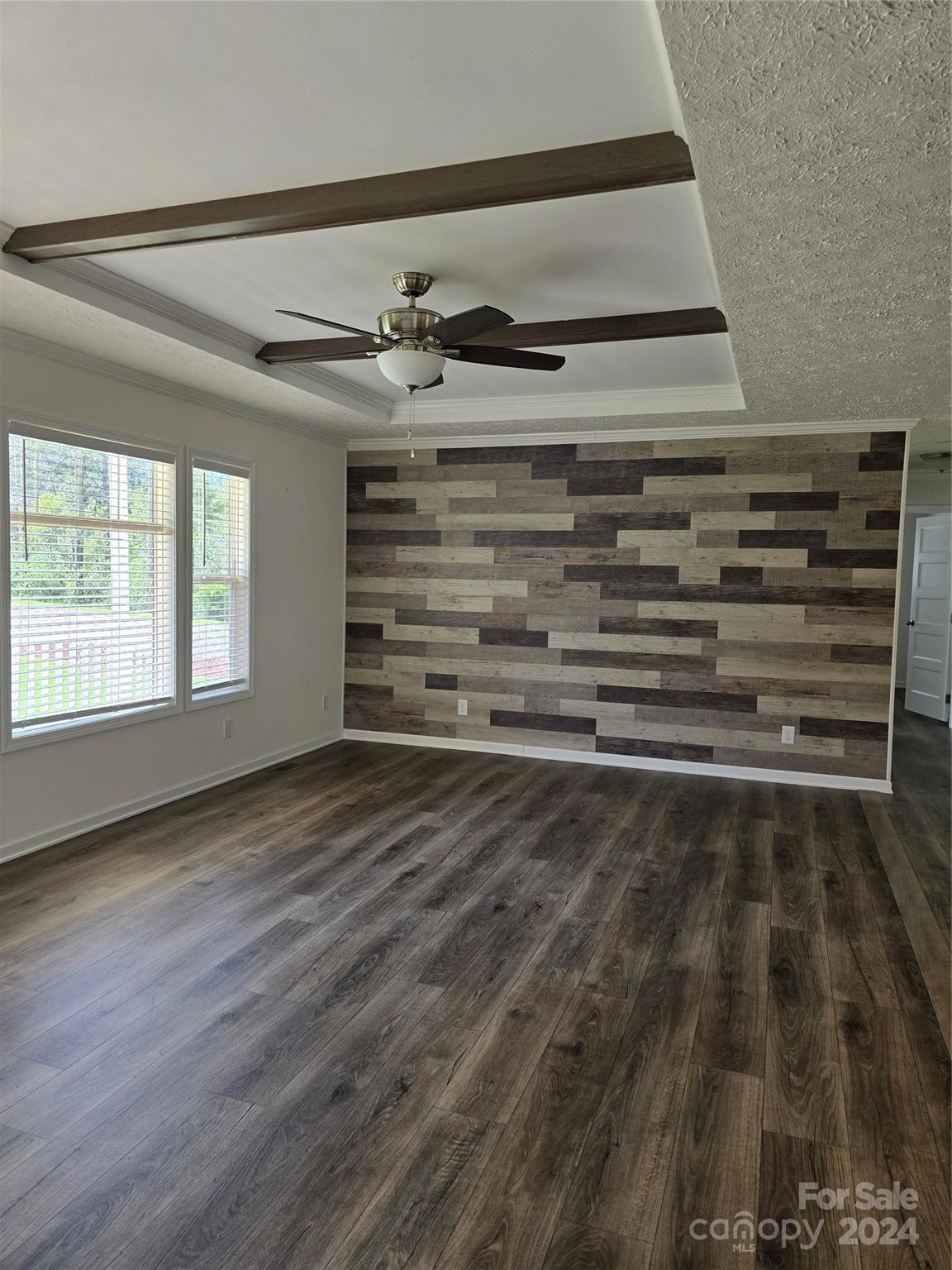 5928 Raintree Circle