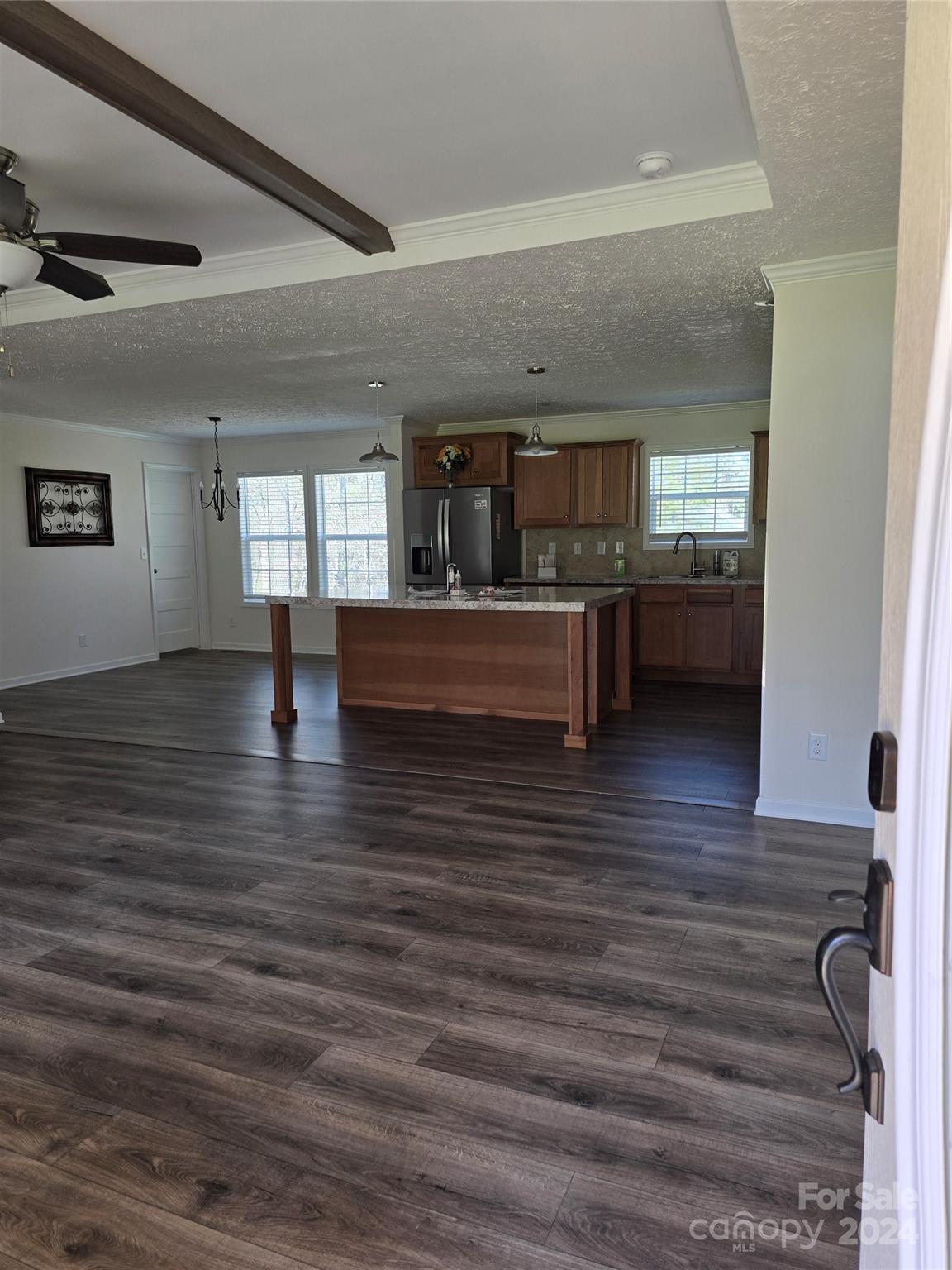 5928 Raintree Circle