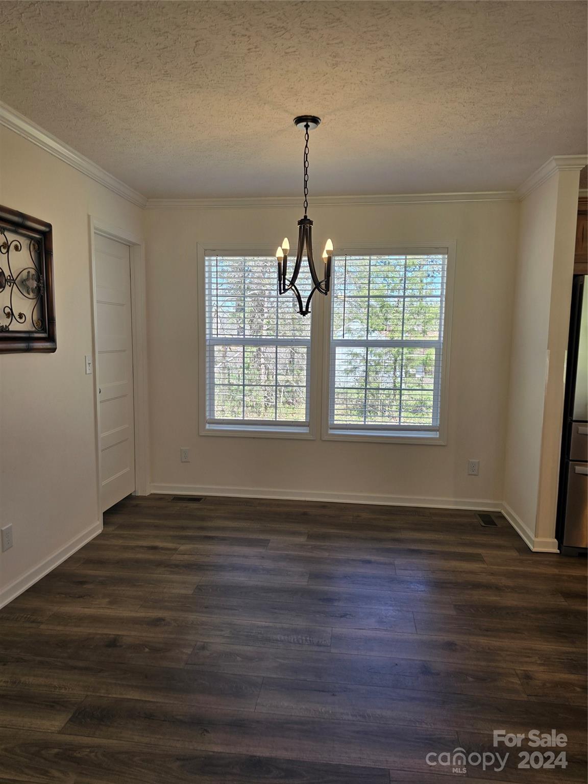 5928 Raintree Circle