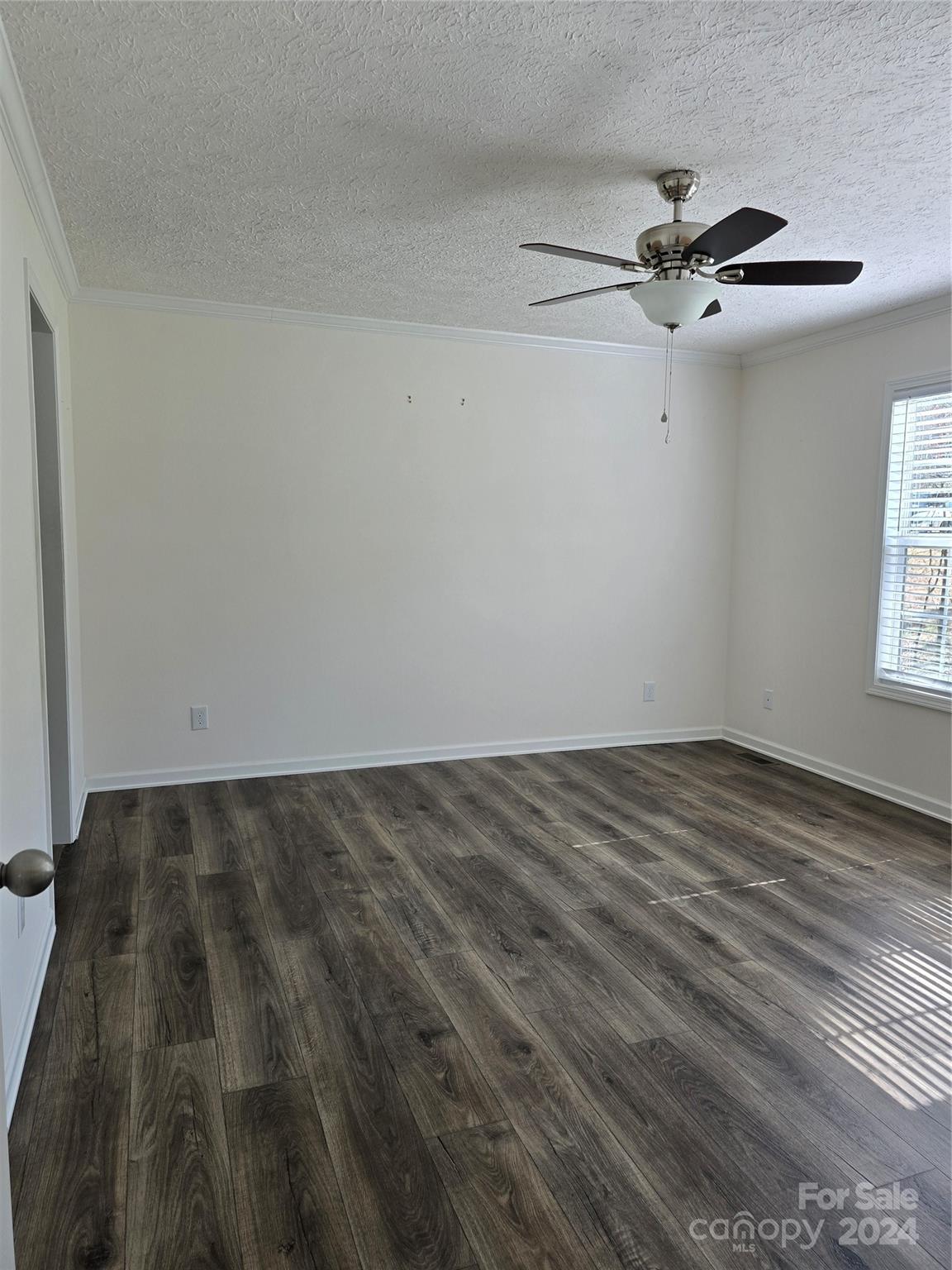 5928 Raintree Circle