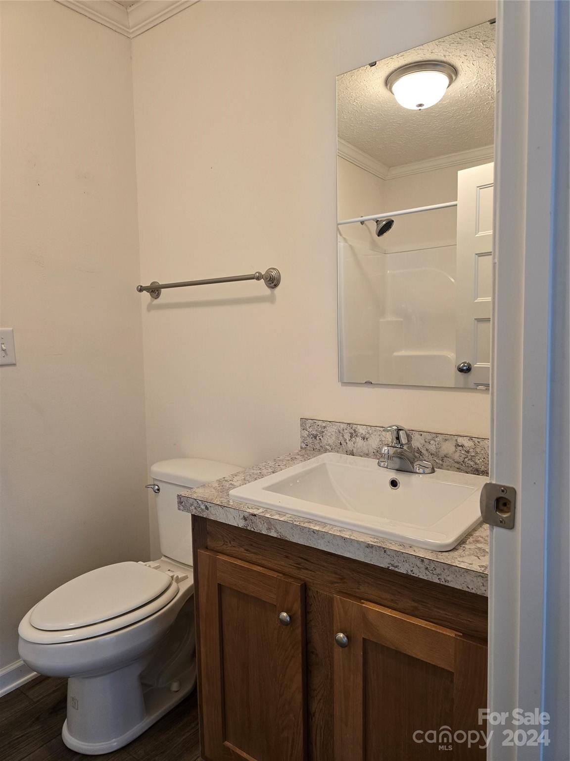 5928 Raintree Circle