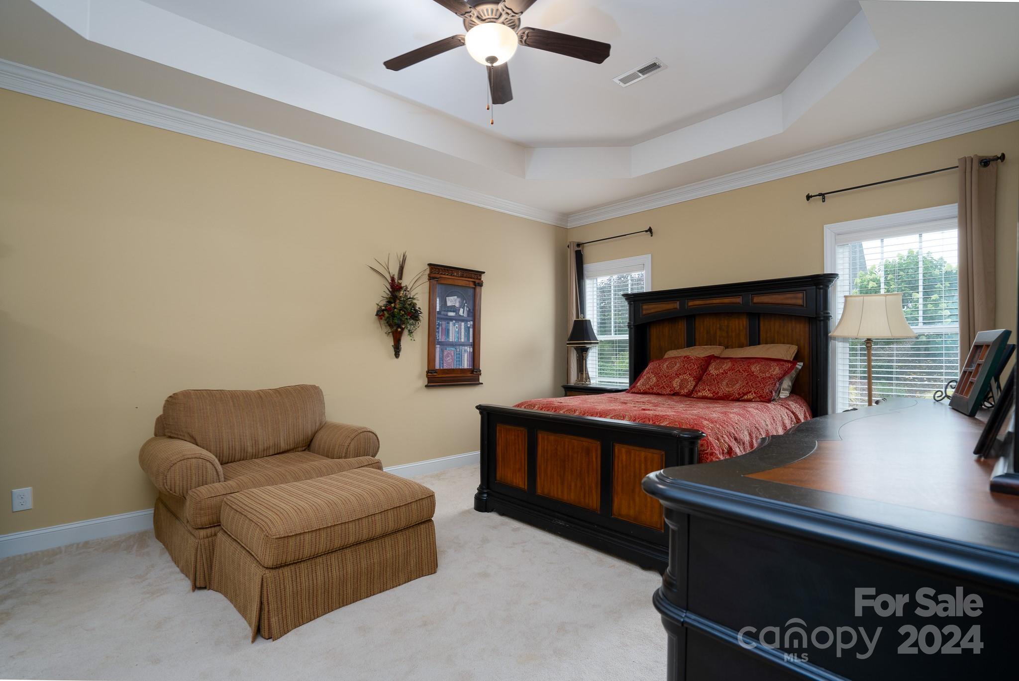 483 Pepperstone Avenue