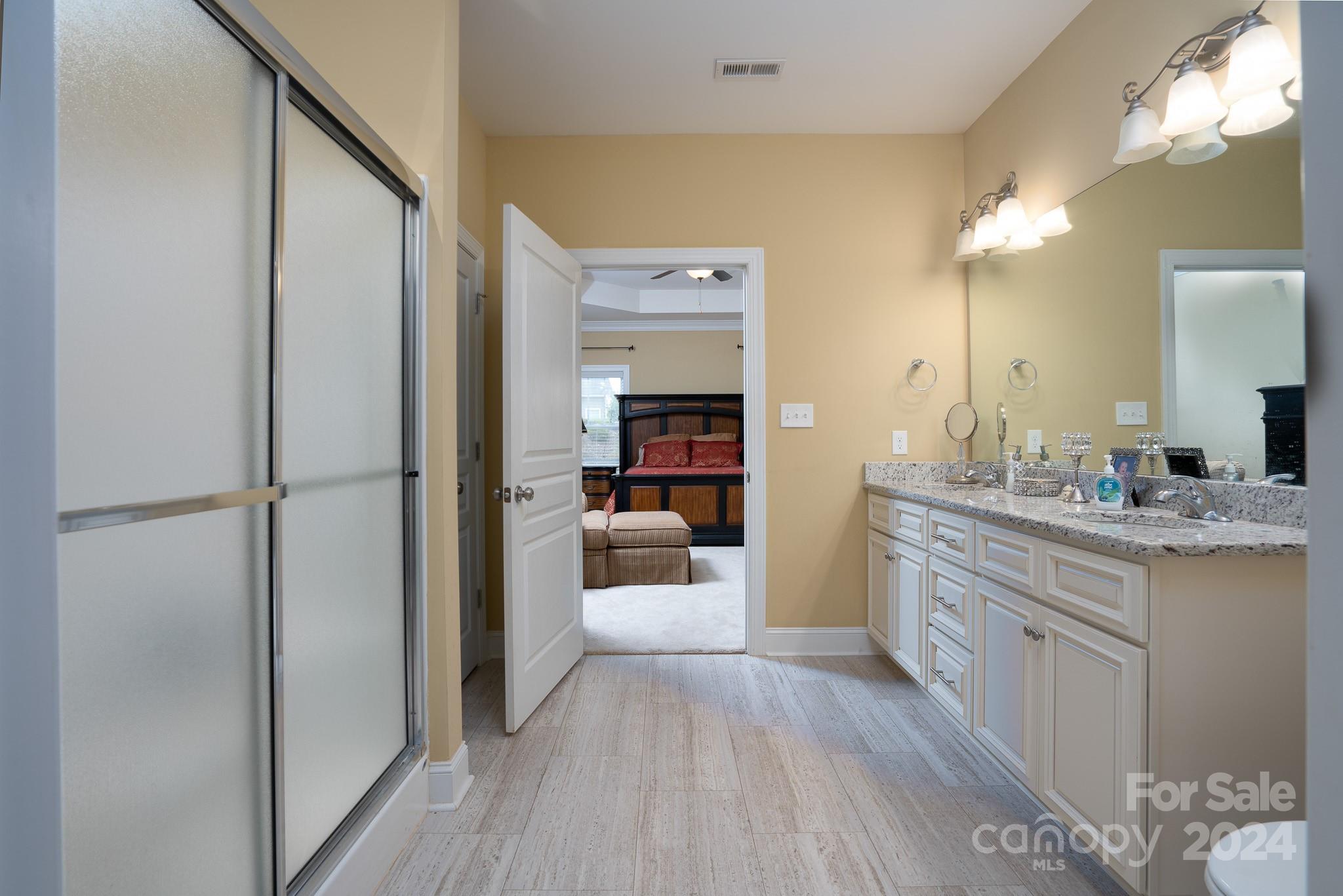 483 Pepperstone Avenue