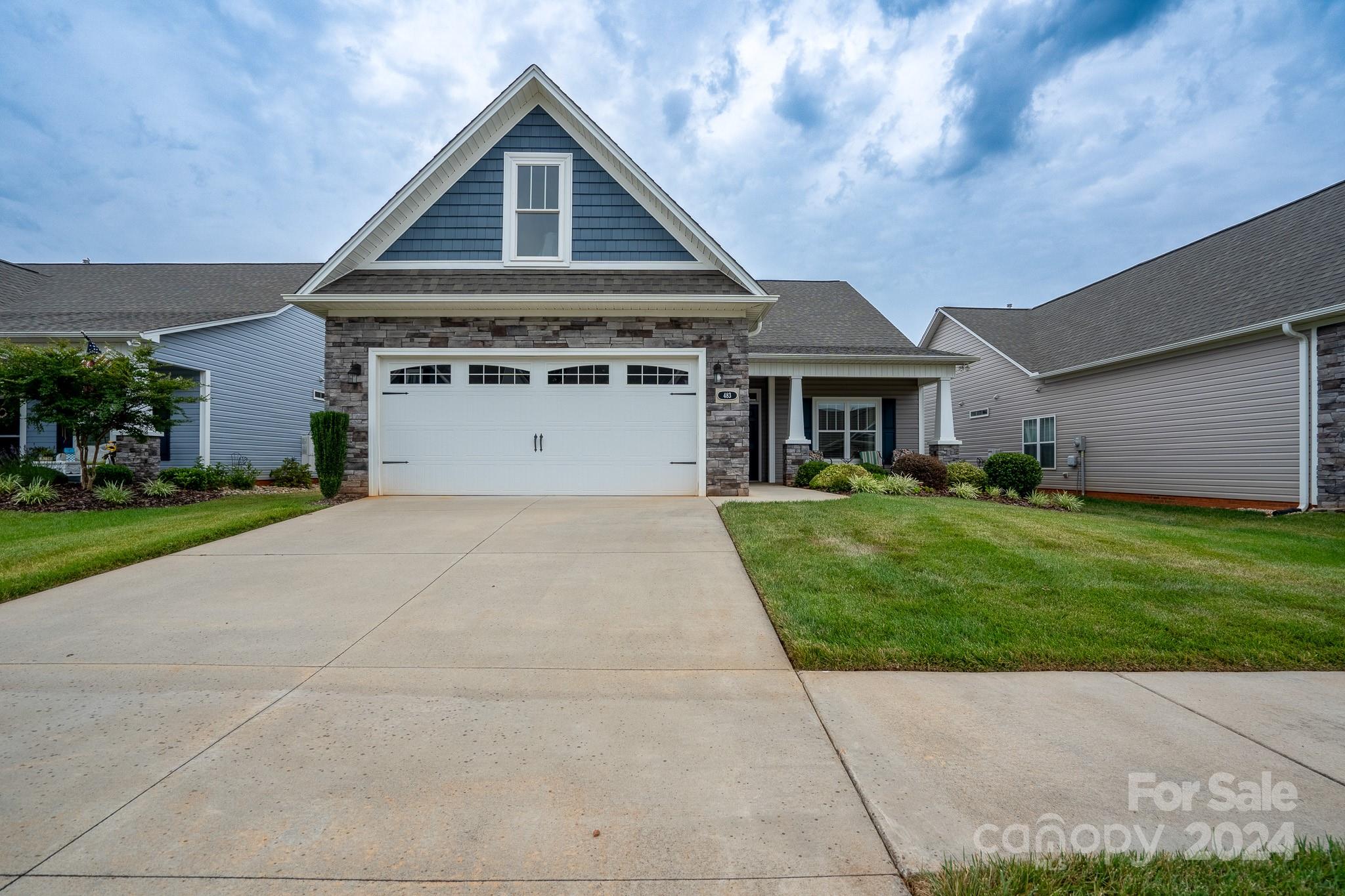 483 Pepperstone Avenue