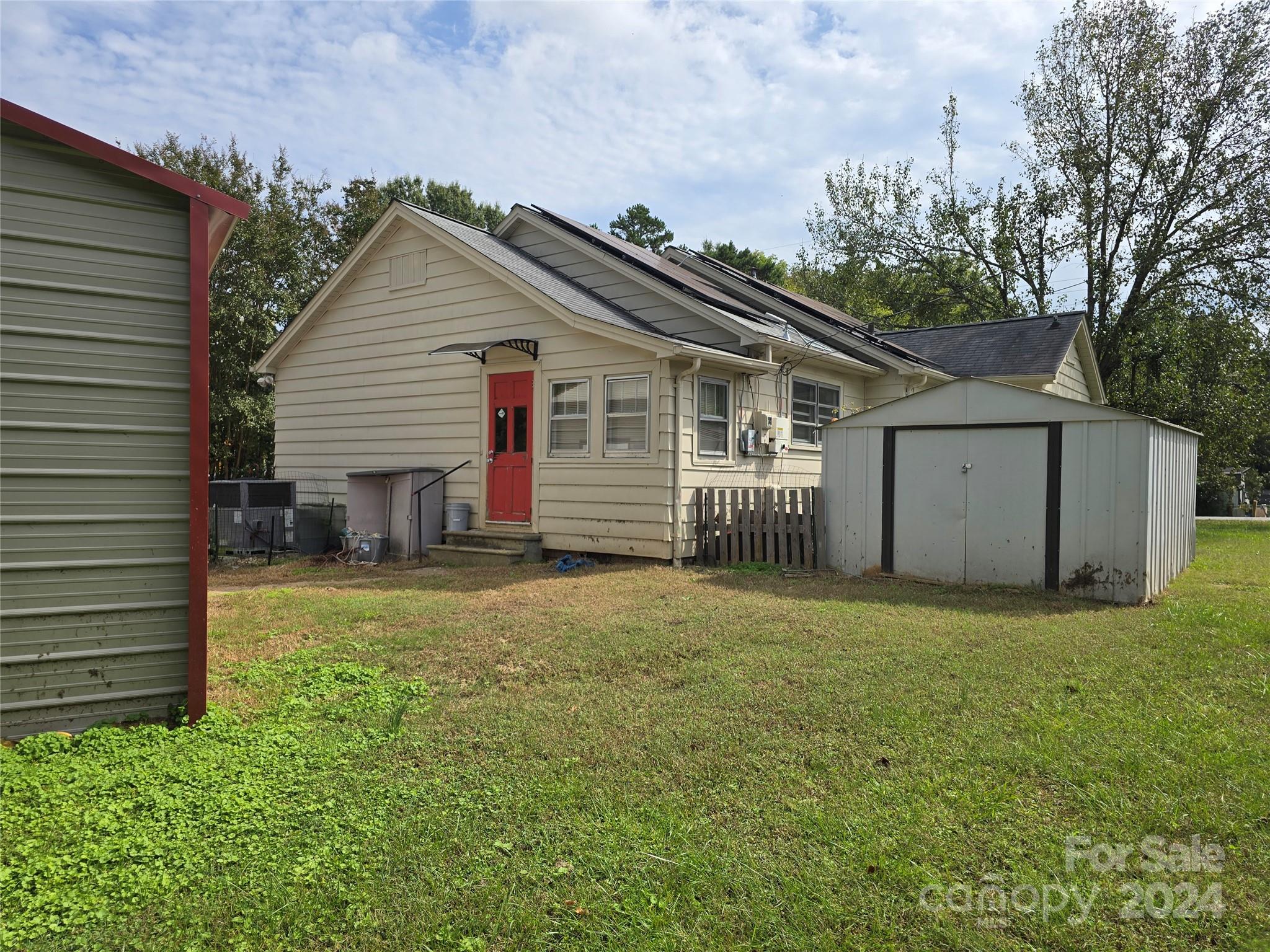 1003 Michigan Street