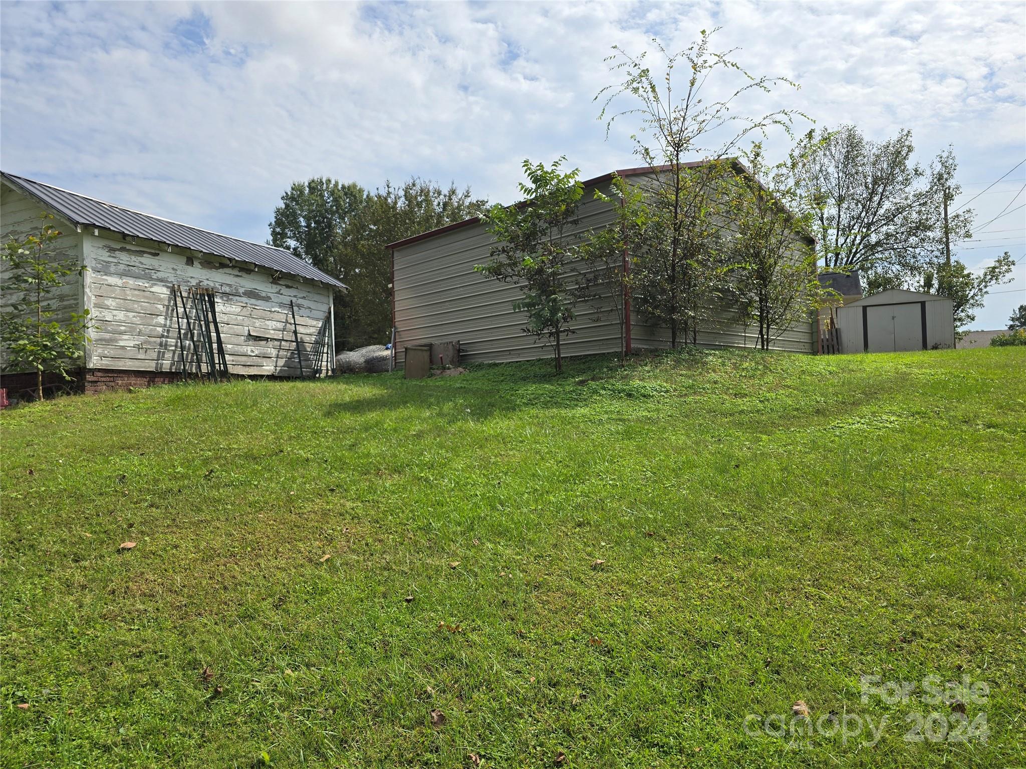 1003 Michigan Street