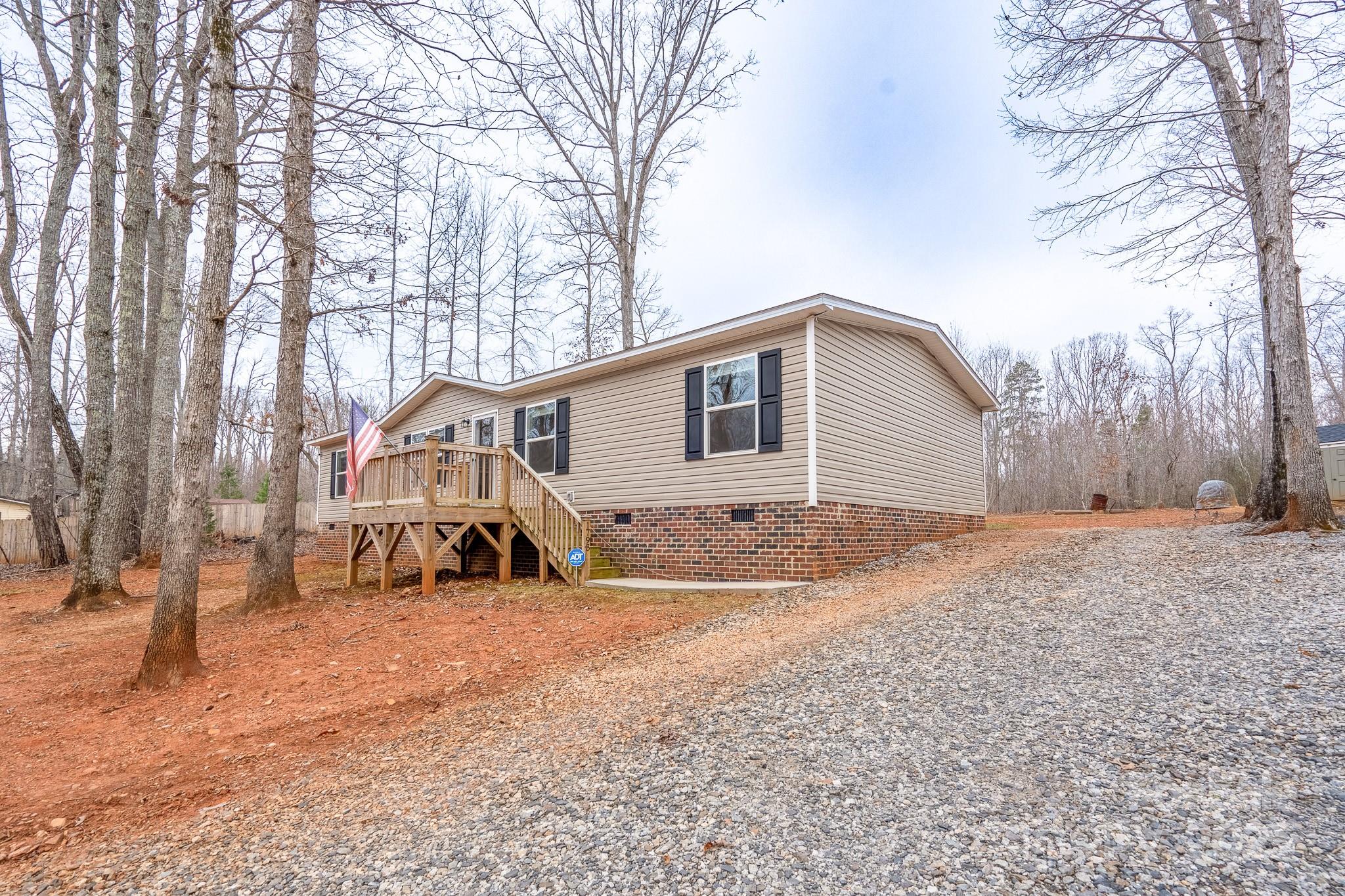1795 Kestrel Valley Lane
