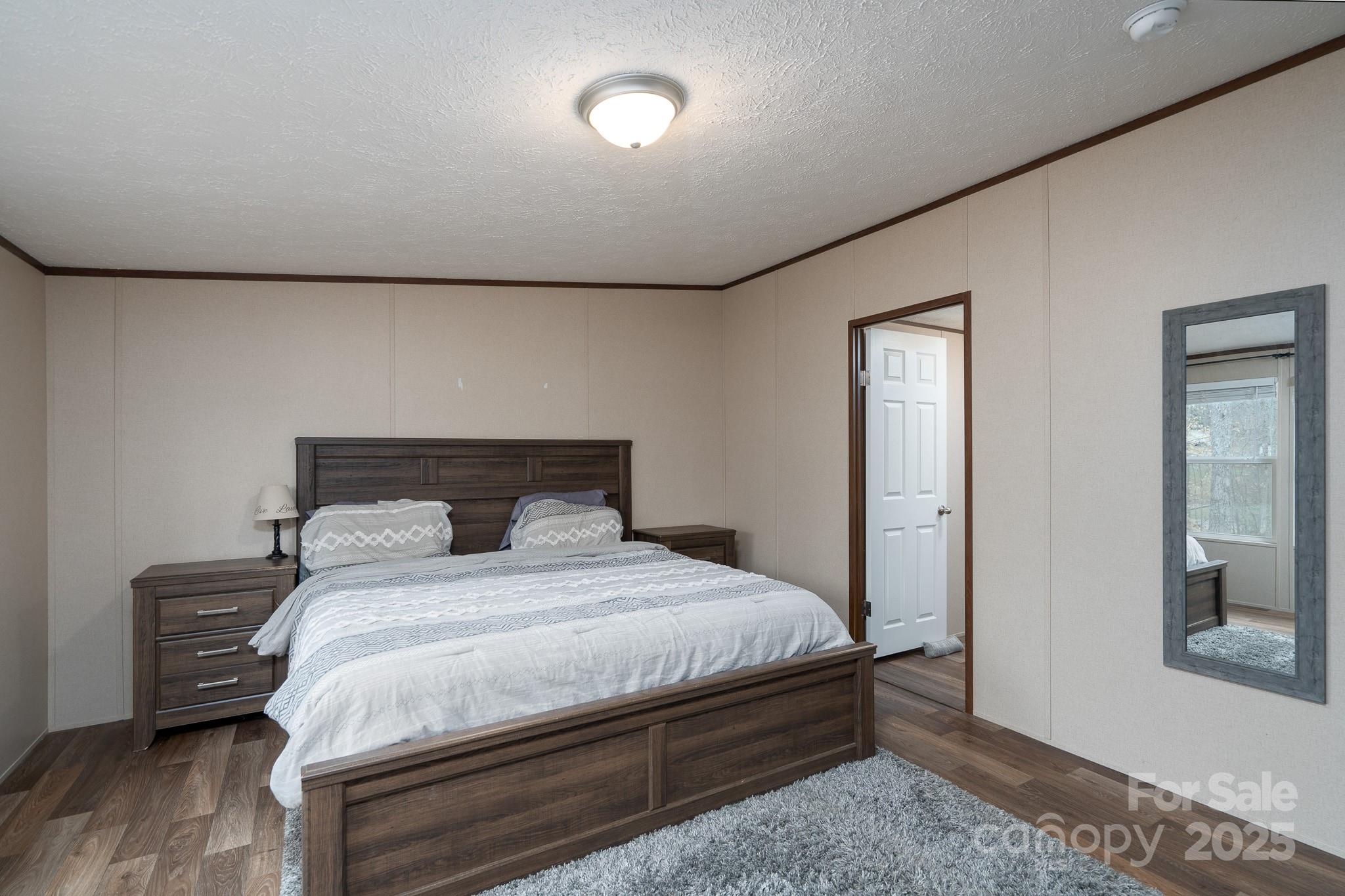 1795 Kestrel Valley Lane