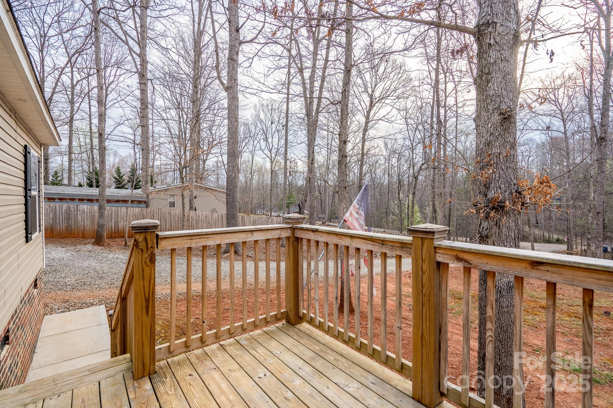 1795 Kestrel Valley Lane