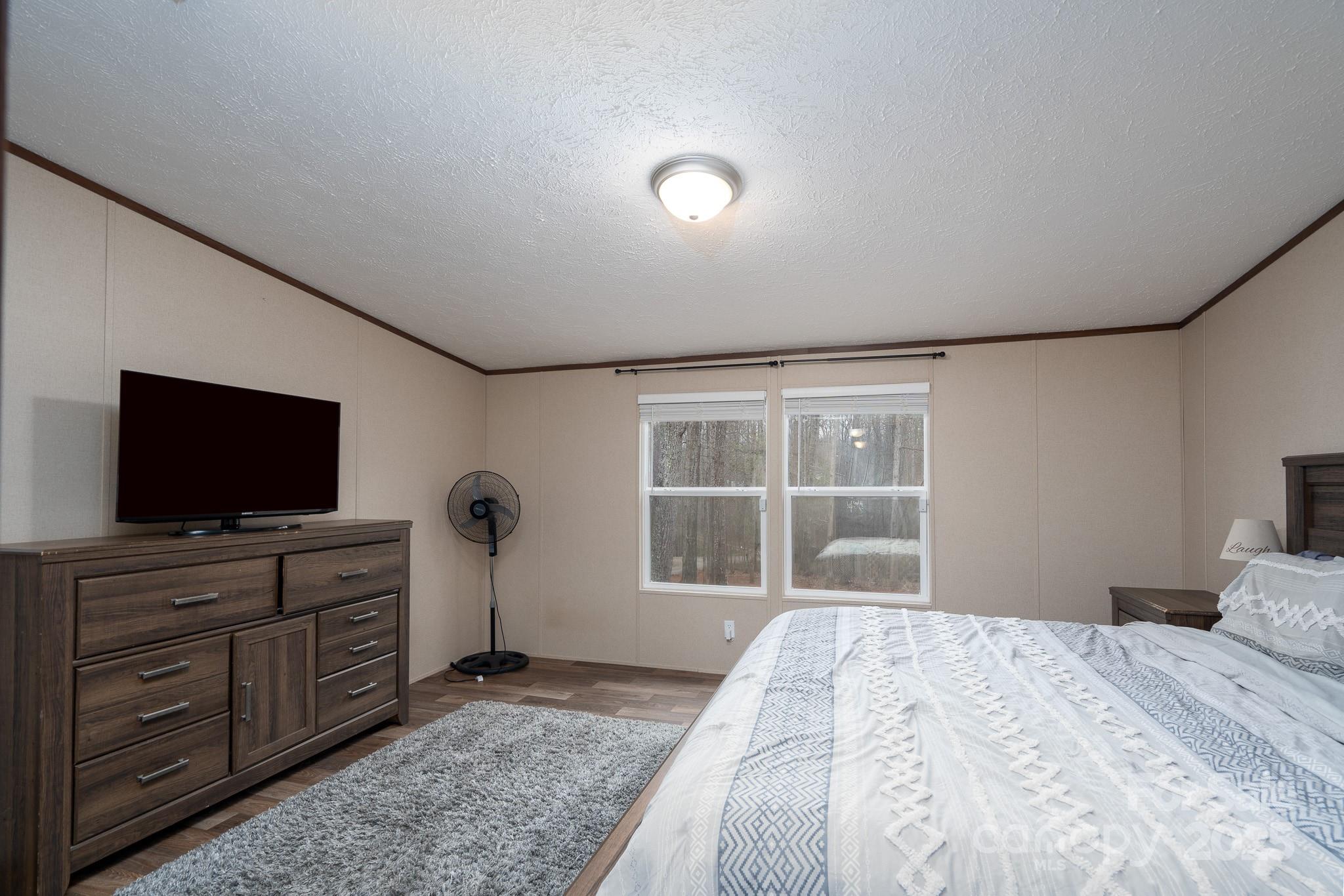1795 Kestrel Valley Lane