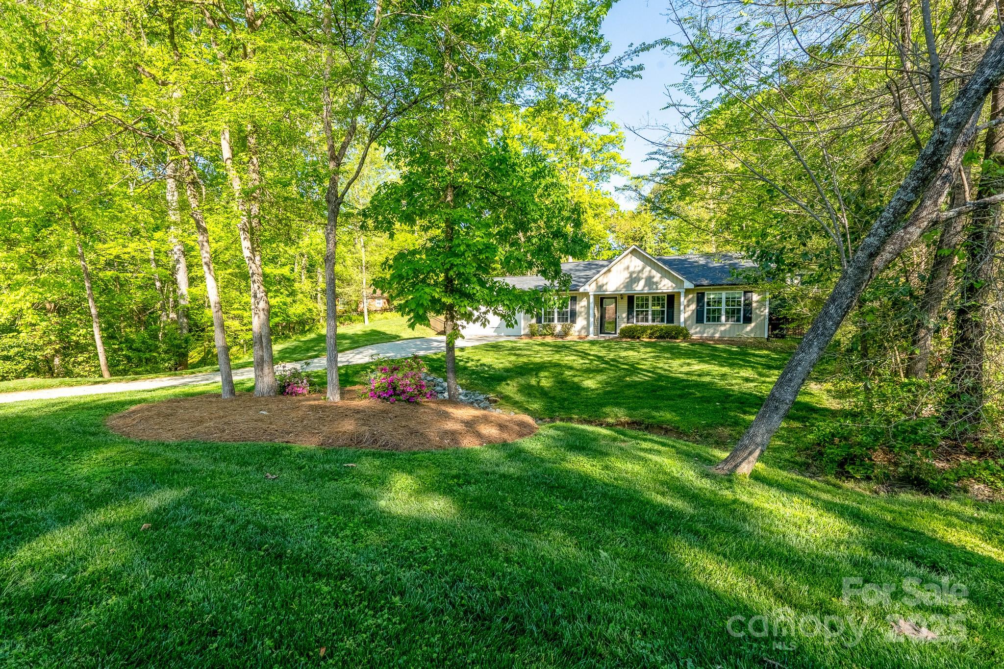 556 Westwood Drive