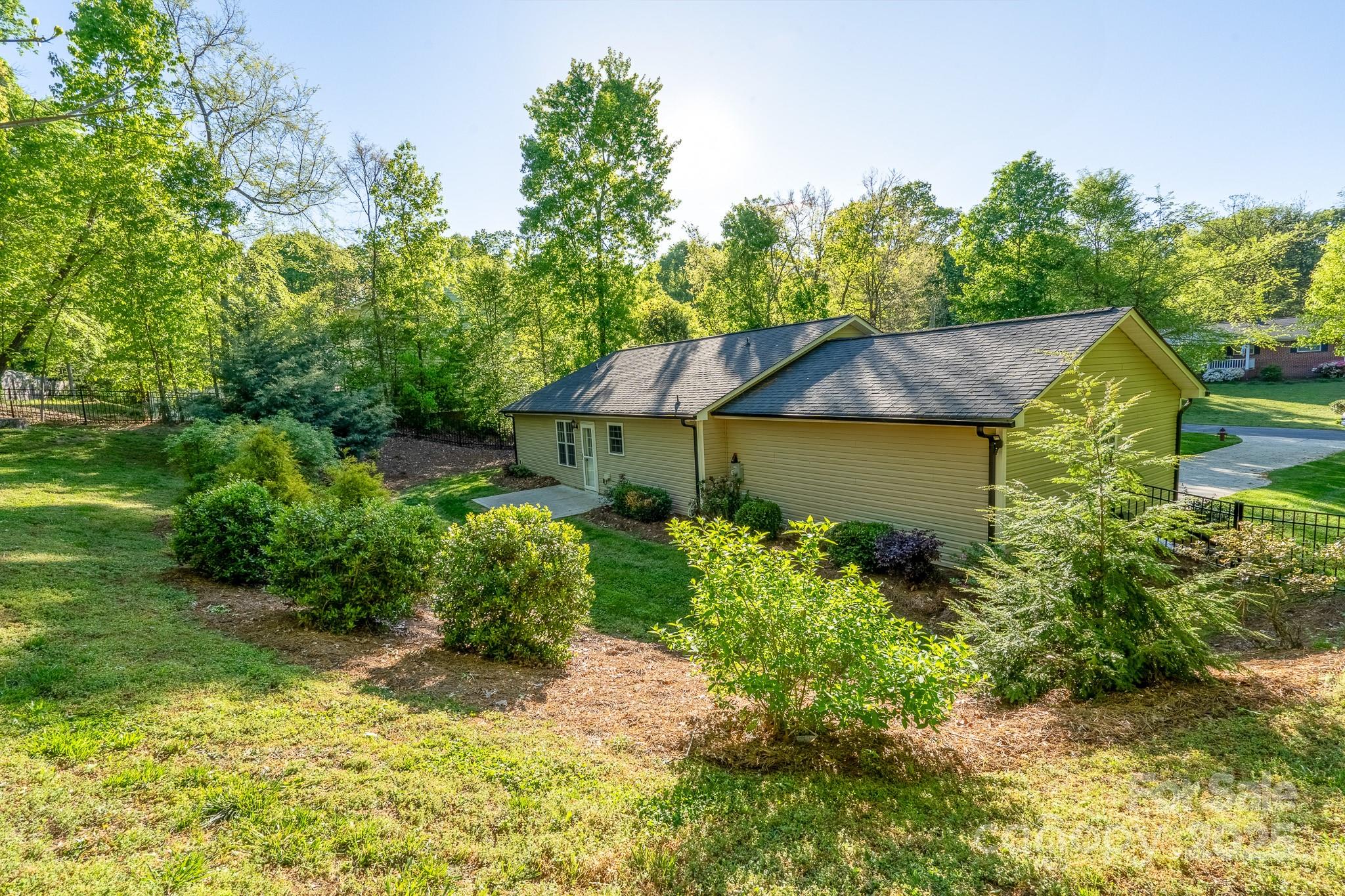 556 Westwood Drive