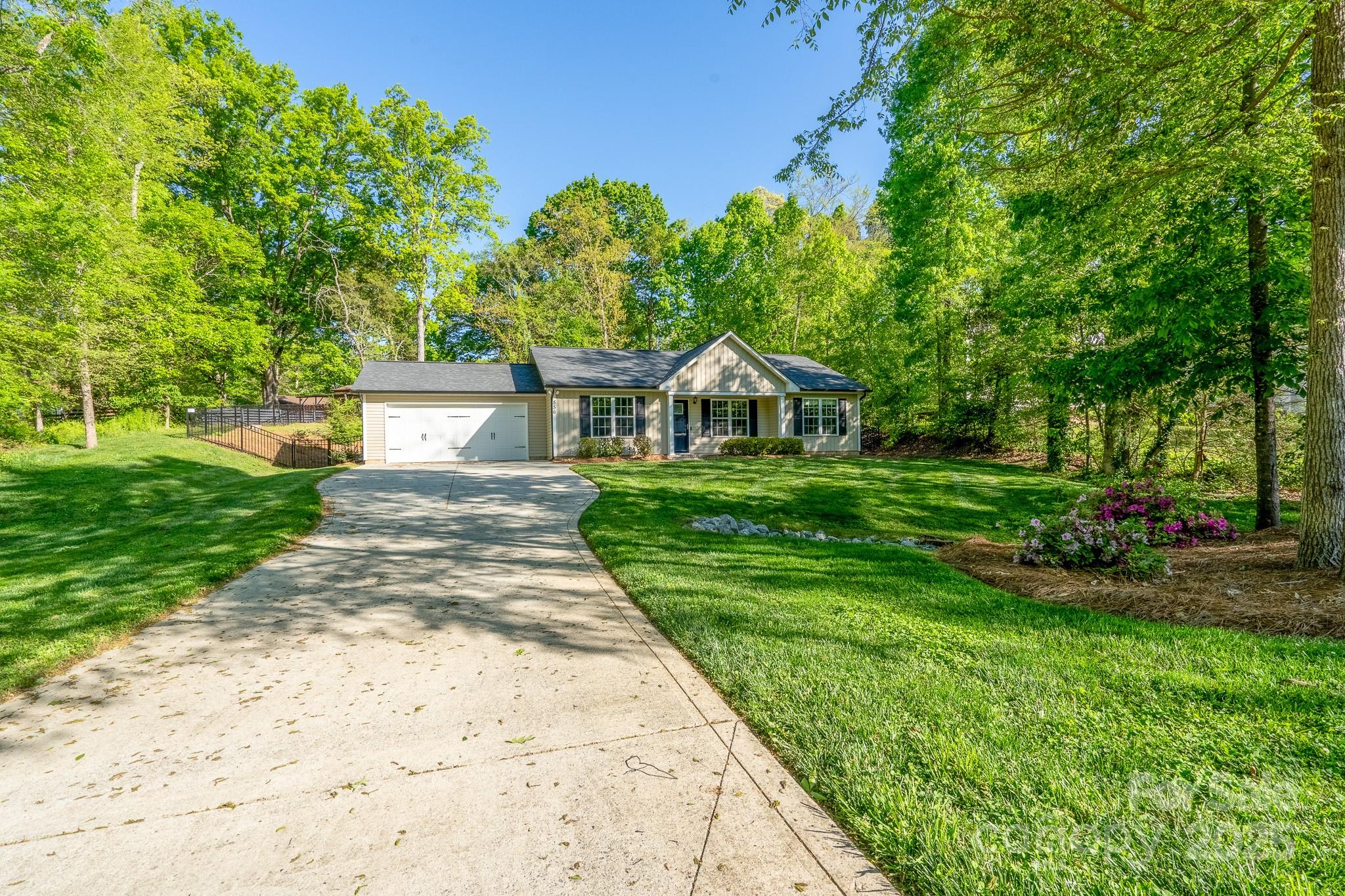 556 Westwood Drive