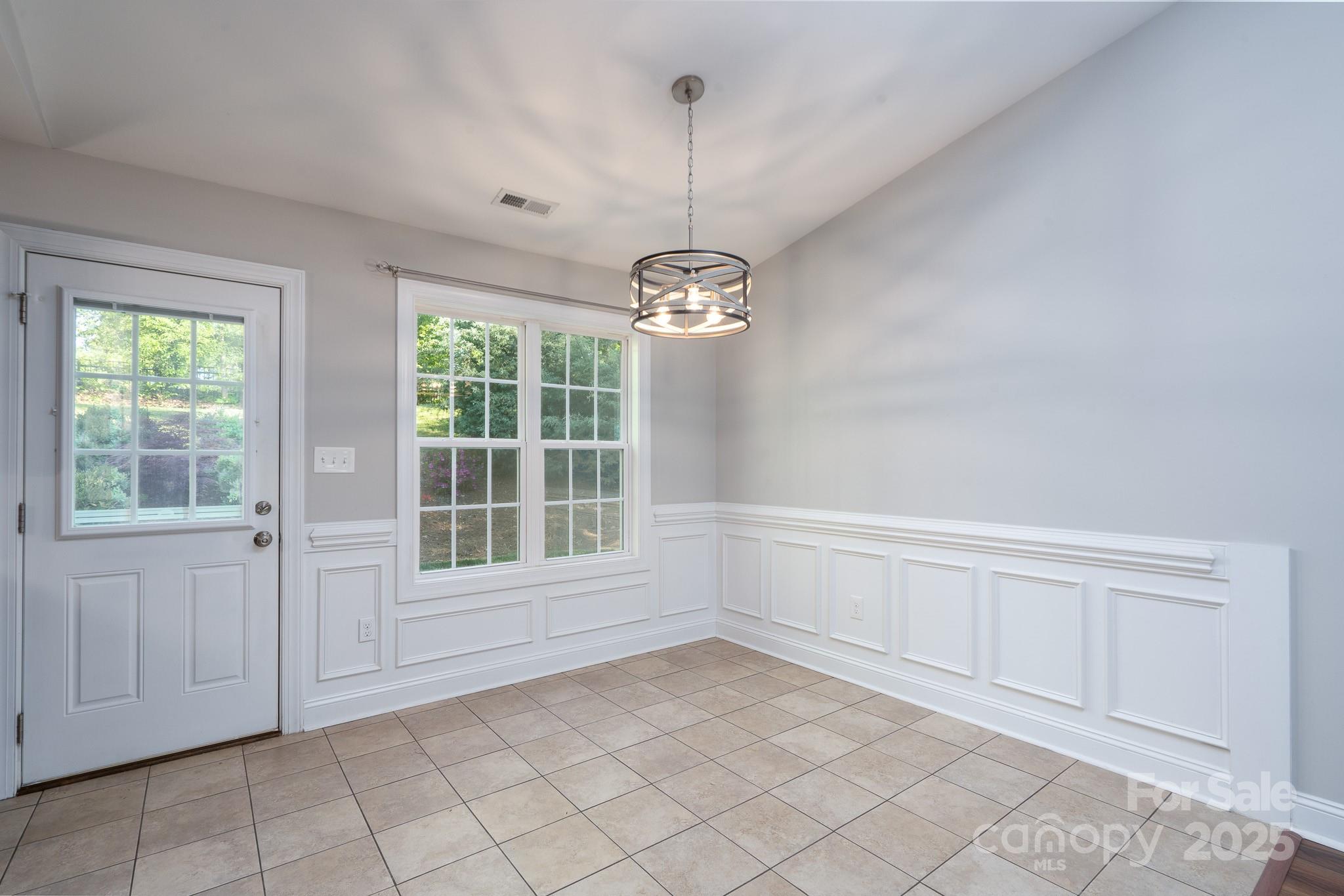 556 Westwood Drive