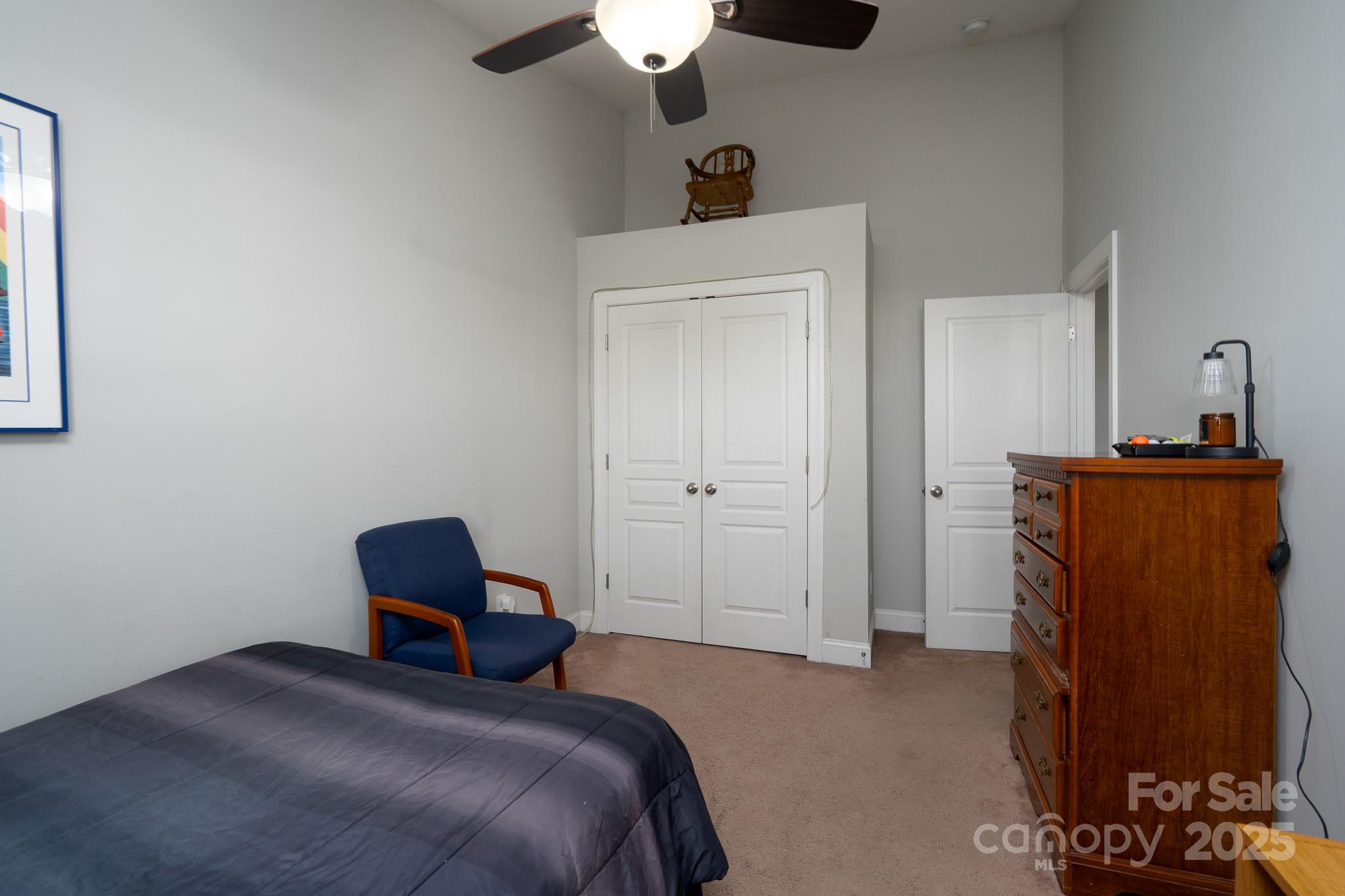 287 Halton Crossing Drive SW