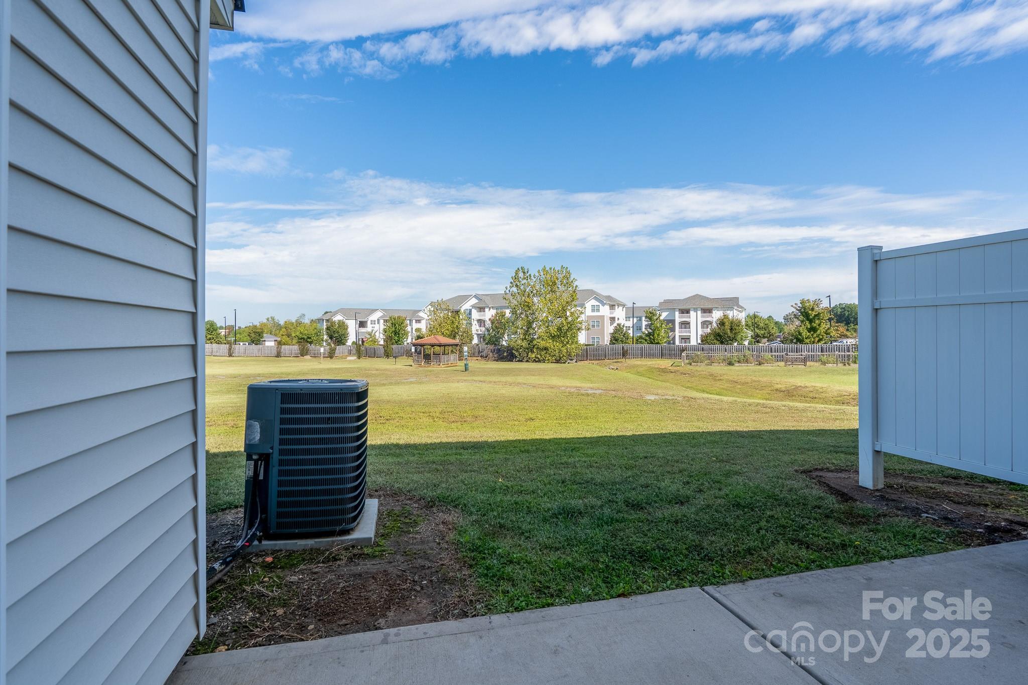 287 Halton Crossing Drive SW