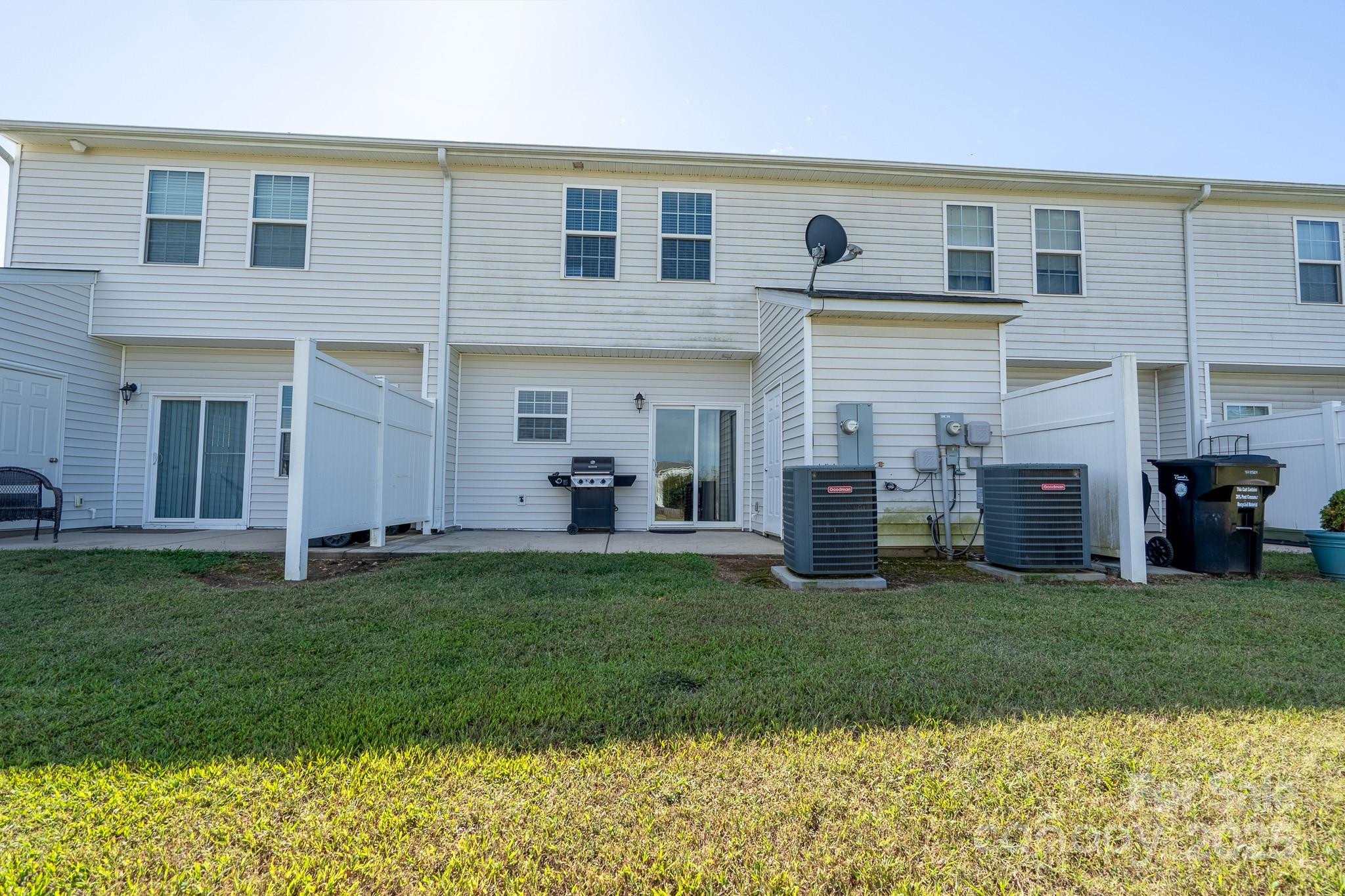 287 Halton Crossing Drive SW