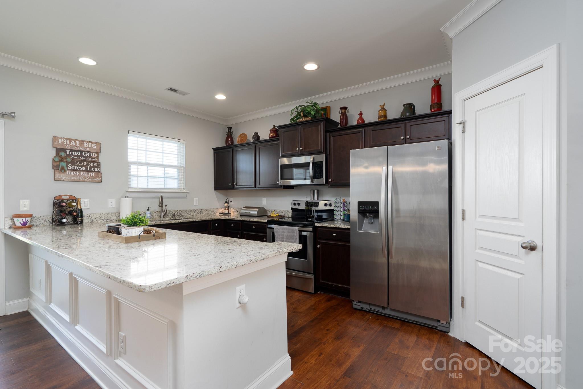 287 Halton Crossing Drive SW