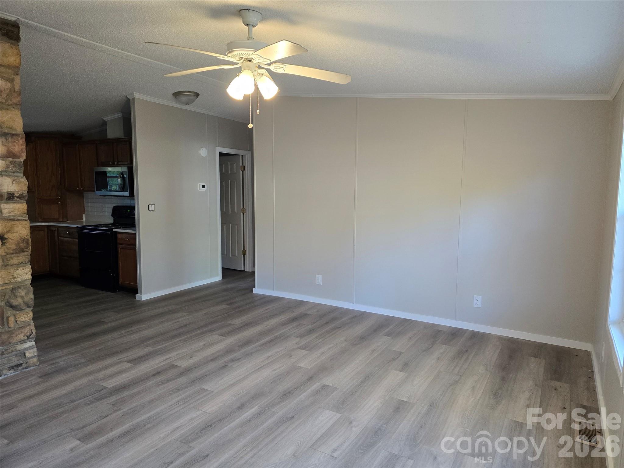 1731 Lakeview Drive