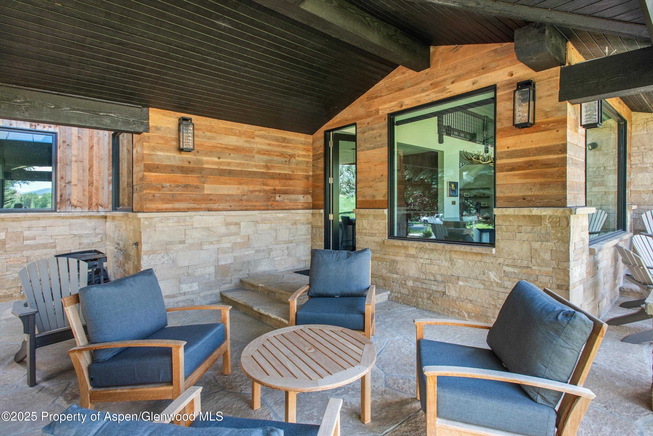 139 River Glen Road
