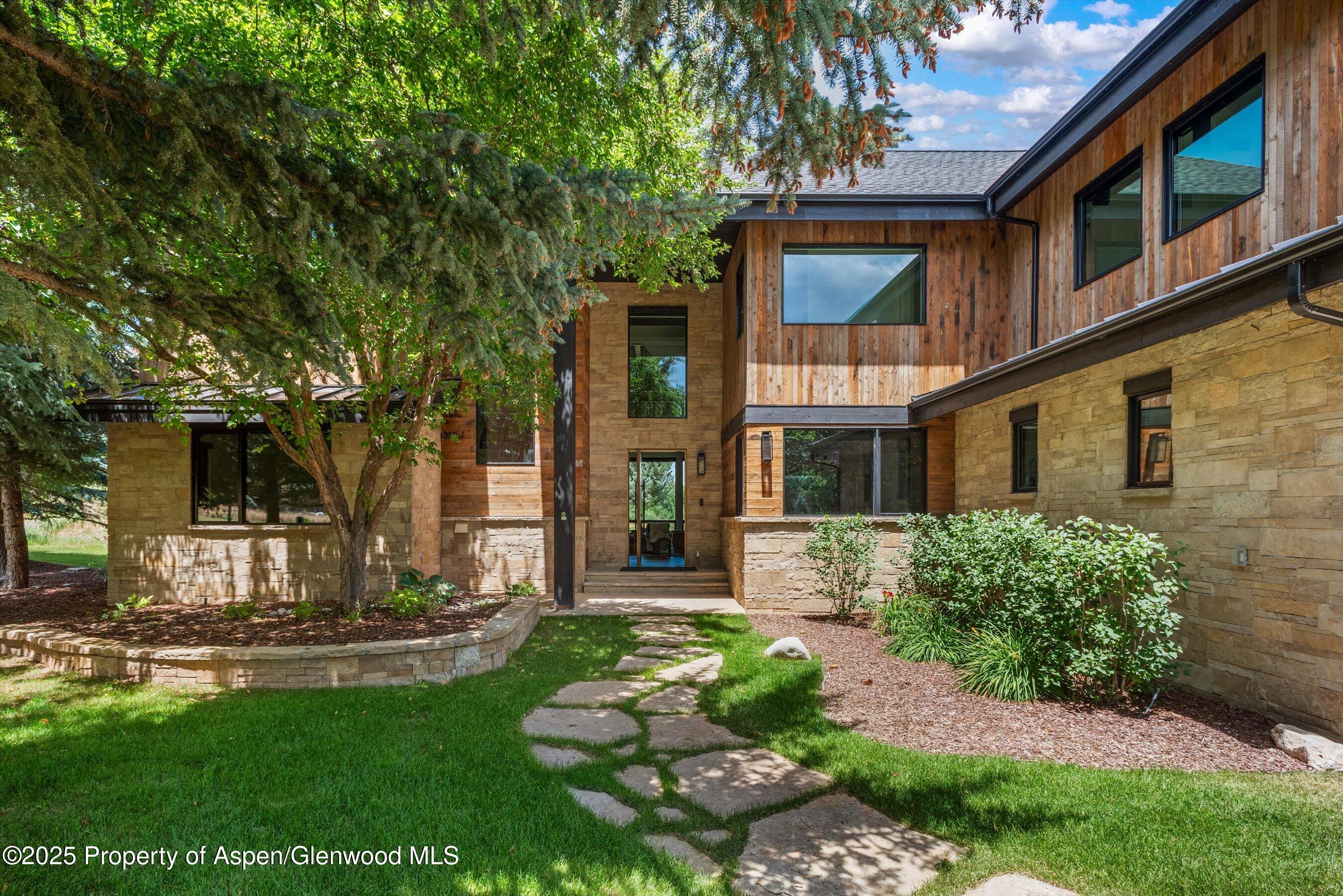 139 River Glen Road