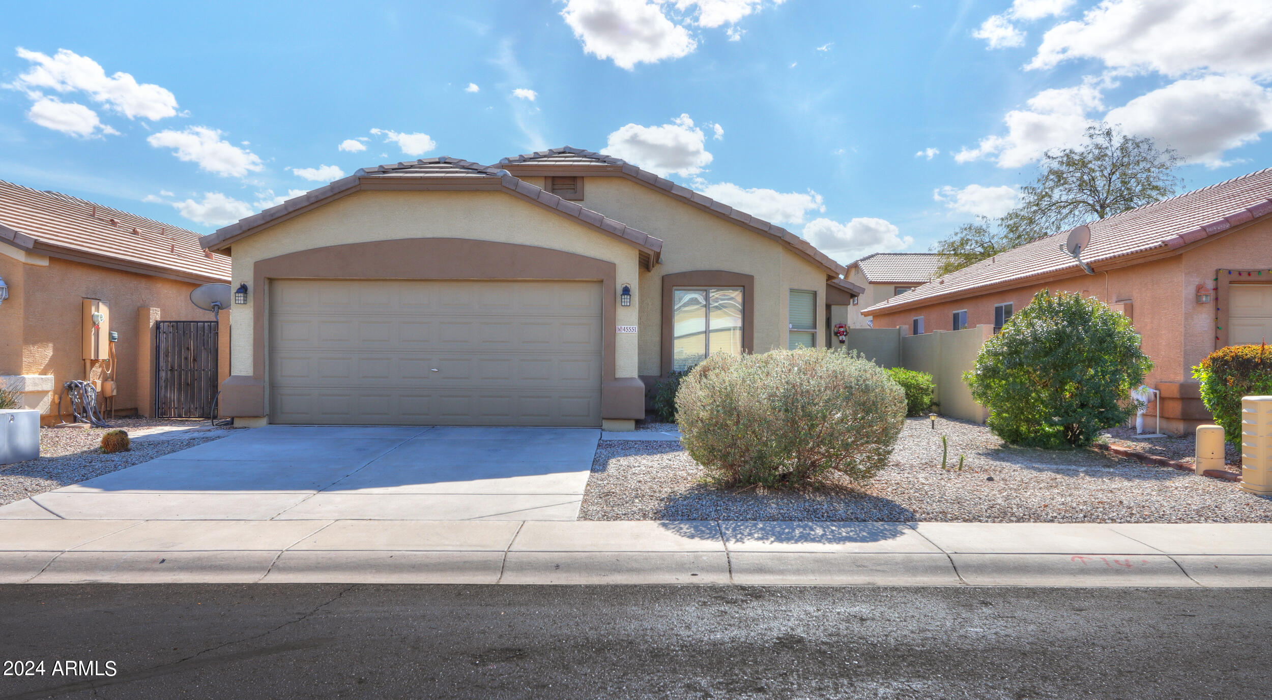 45551 W WINDMILL Drive