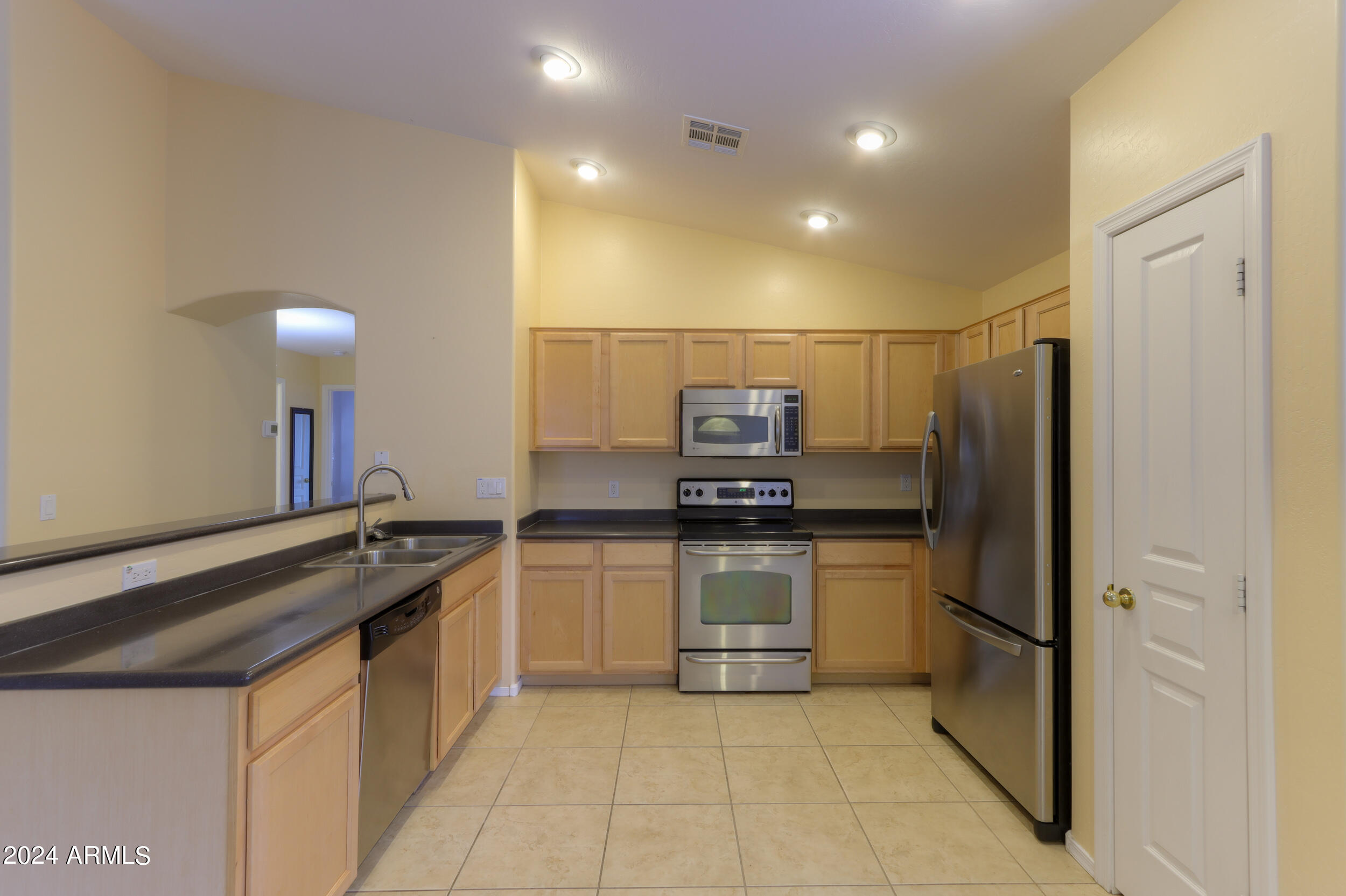 45551 W WINDMILL Drive