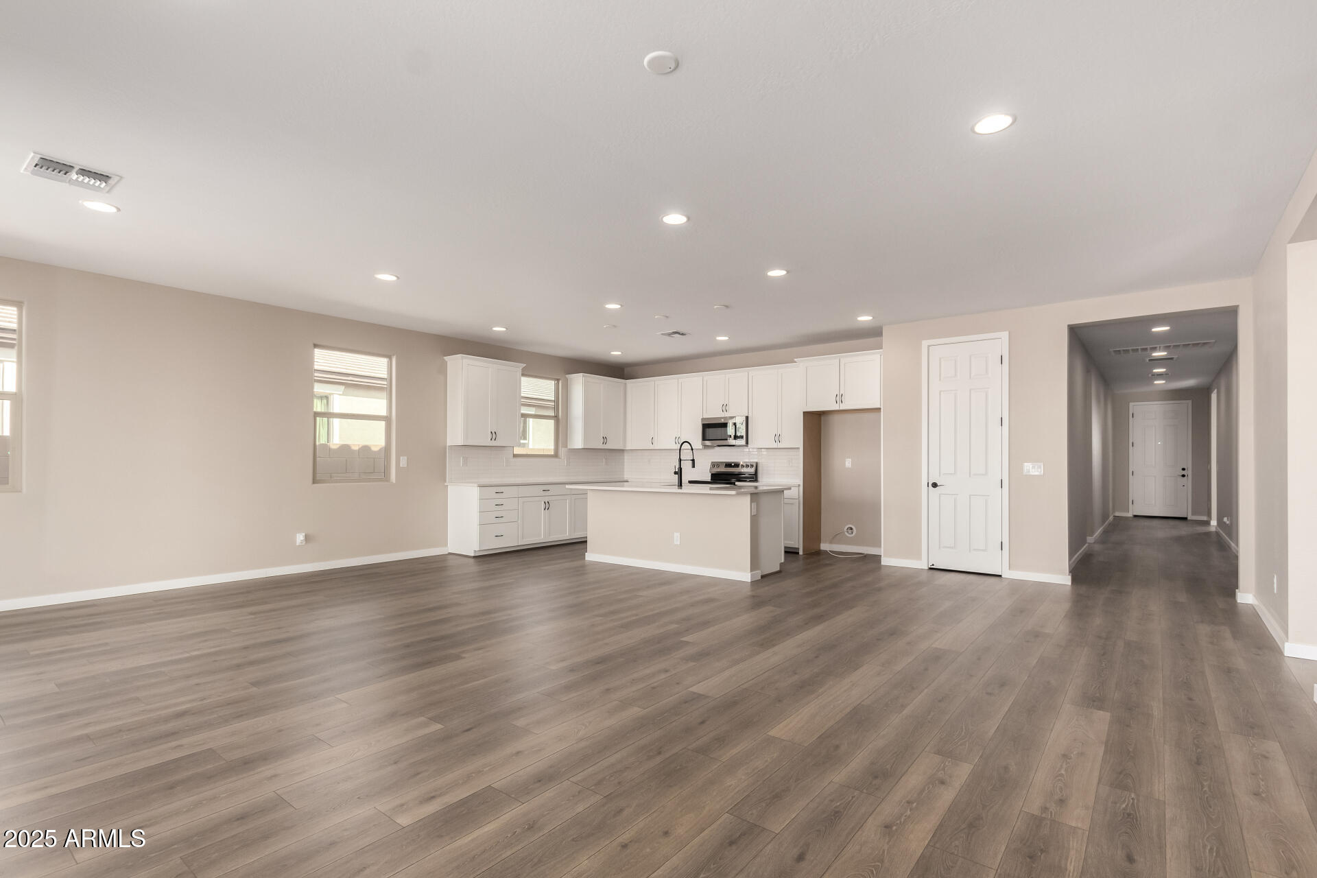 21614 N DANIEL Drive