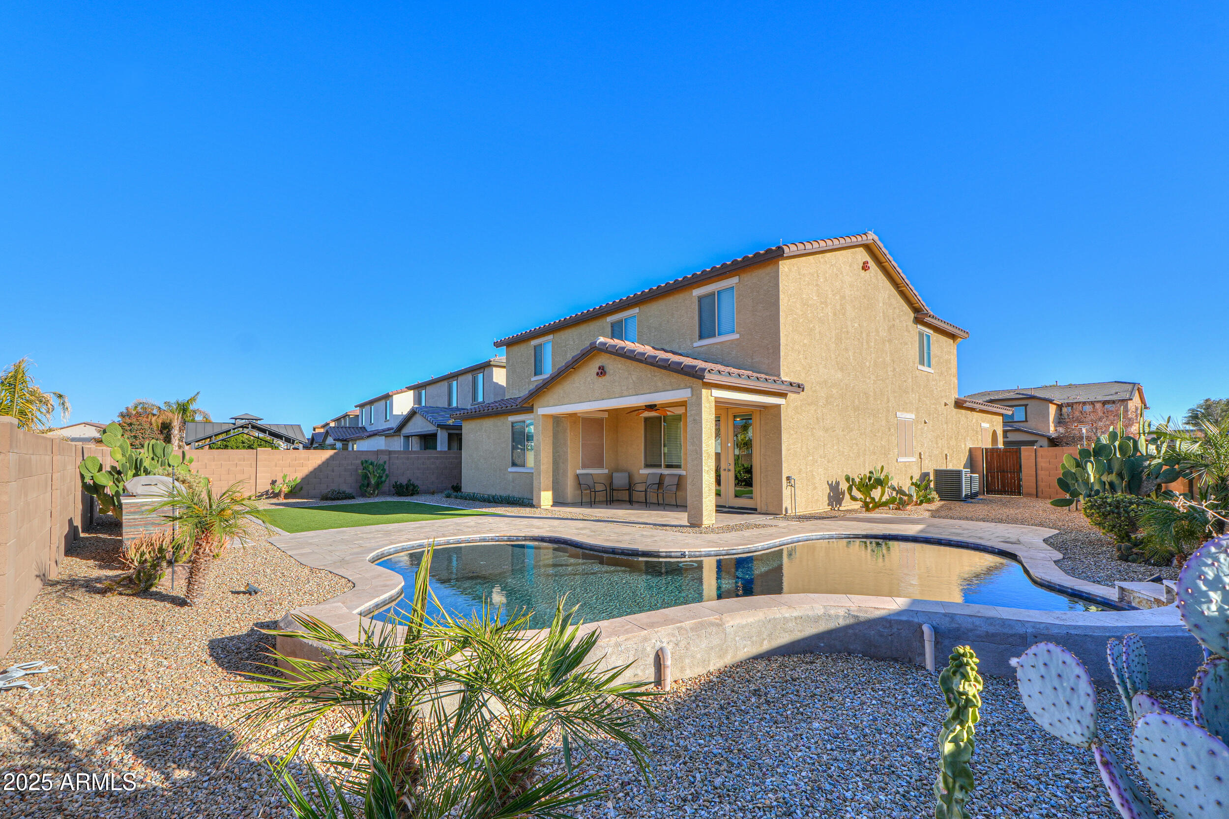 42158 W SOMERSET Drive