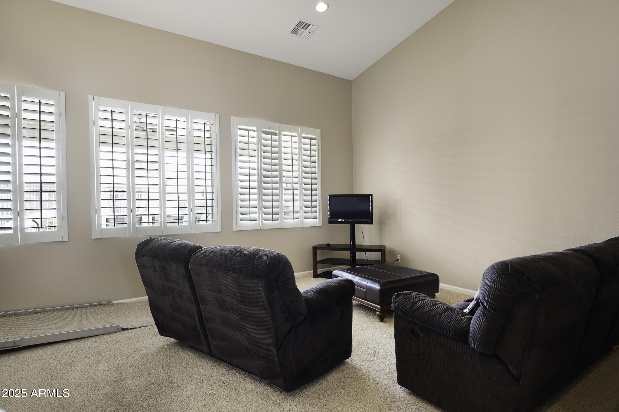 43271 W MCCLELLAND Drive