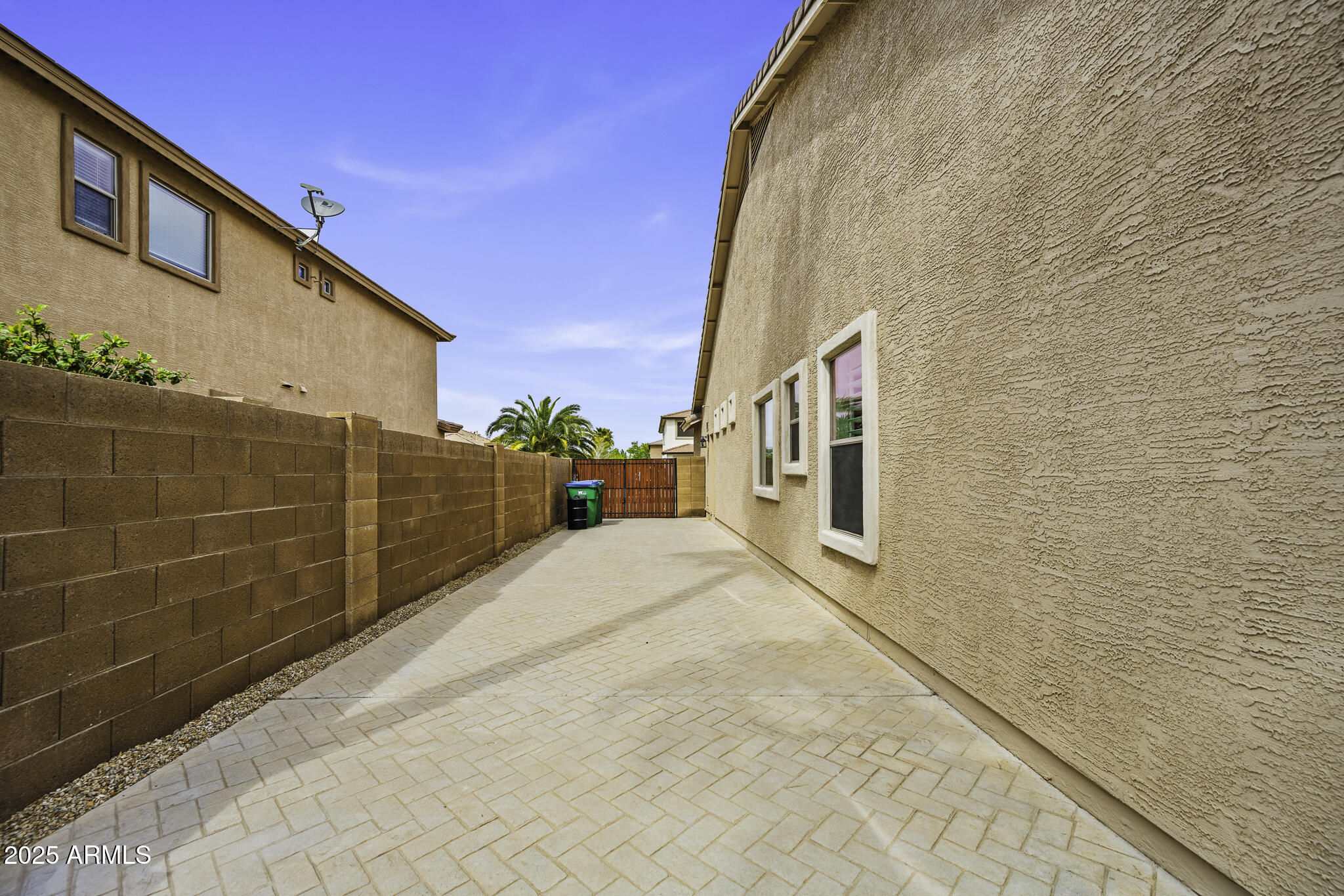 43271 W MCCLELLAND Drive