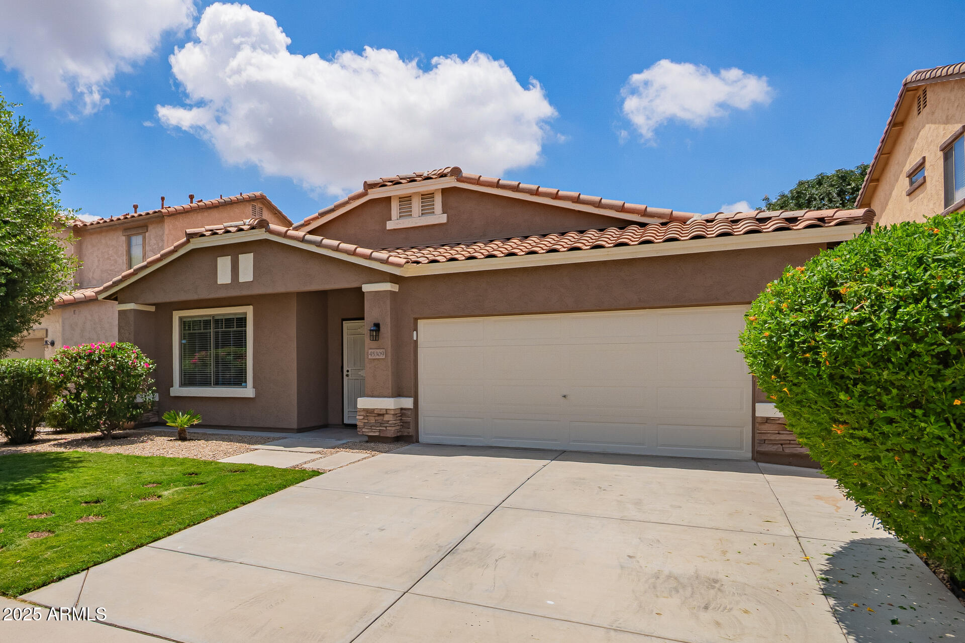 45309 W GAVILAN Drive