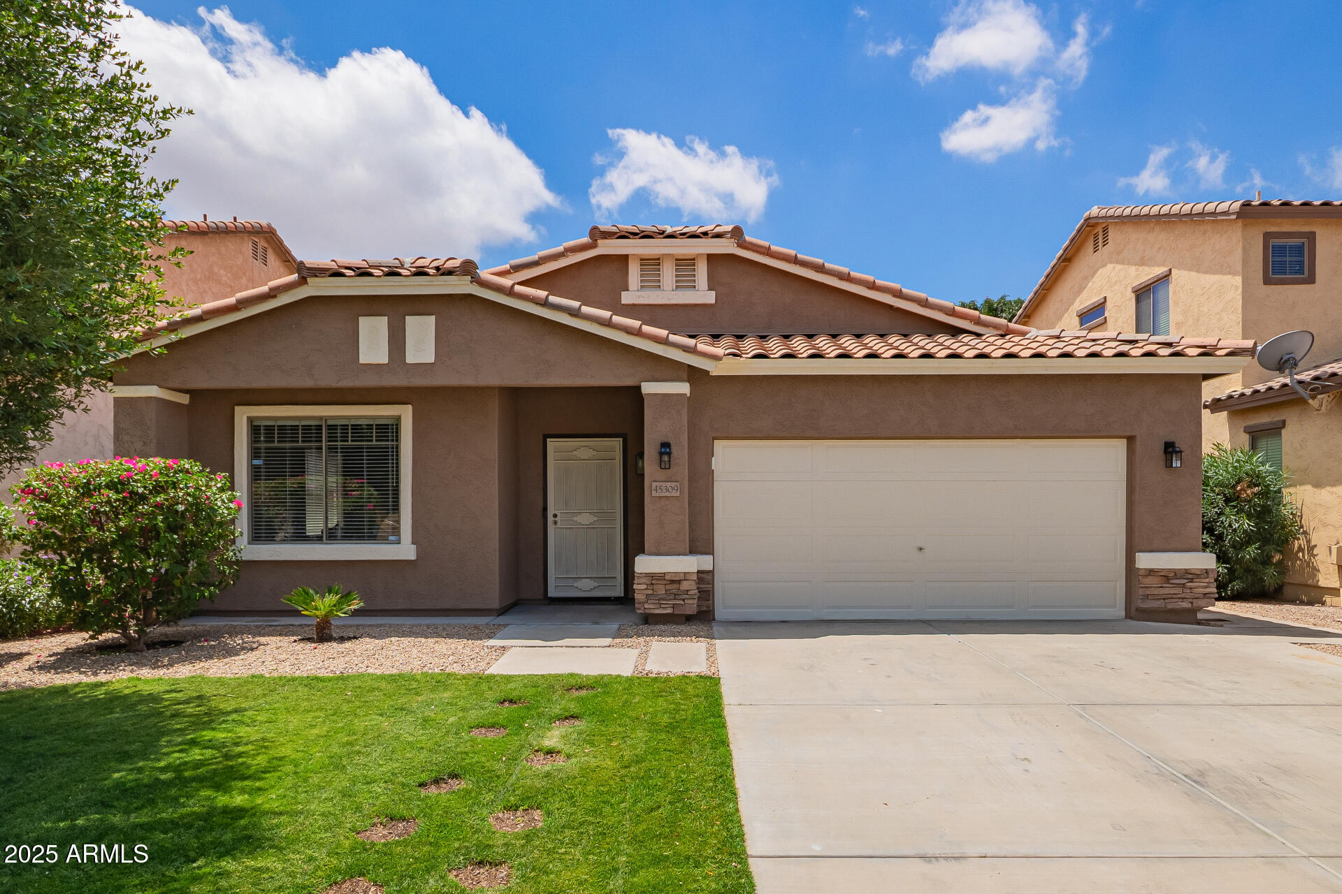 45309 W GAVILAN Drive