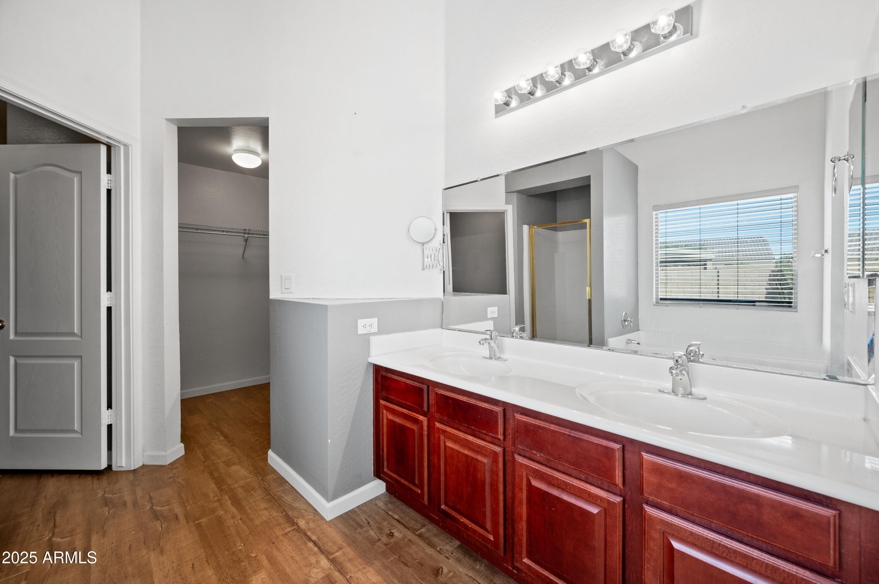 3475 N EXCALIBUR Place