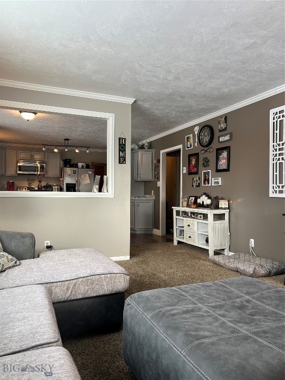 3201 Floral Boulevard