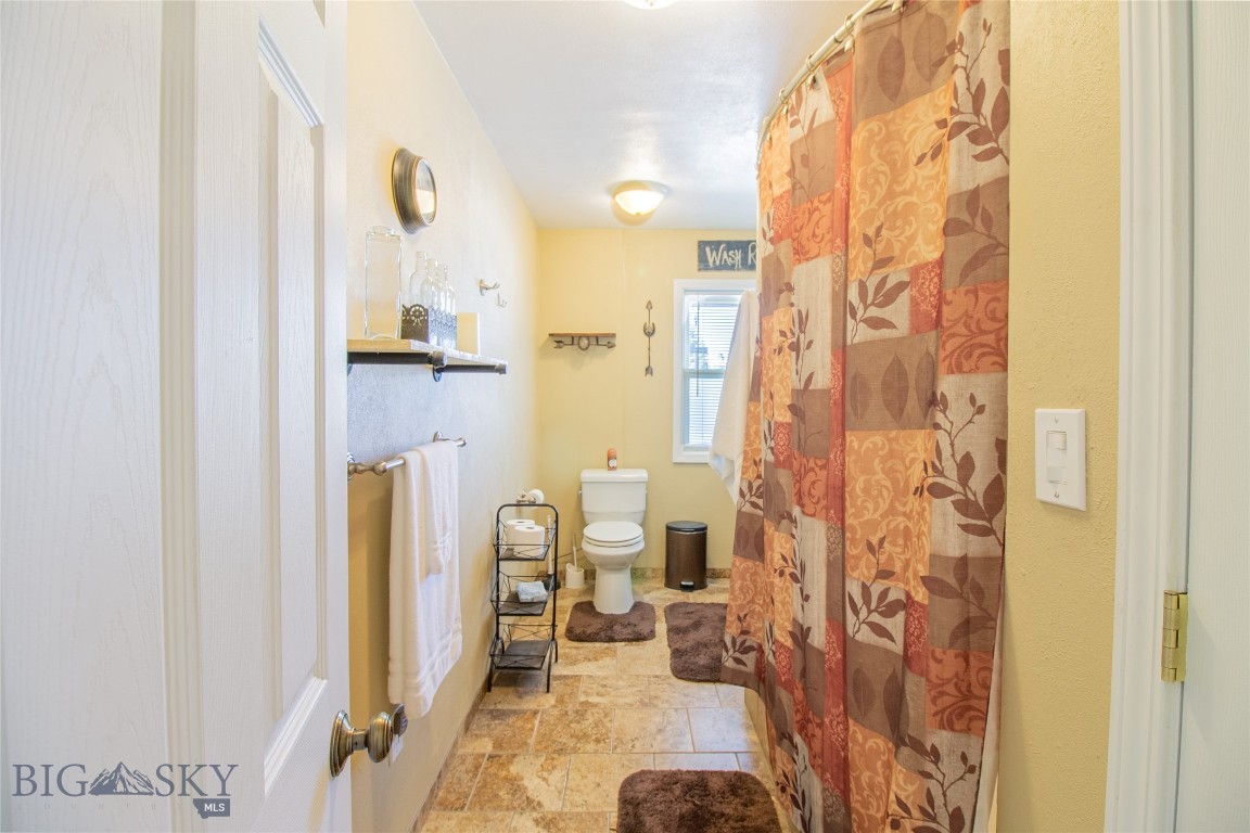 3541 Willoughby Avenue