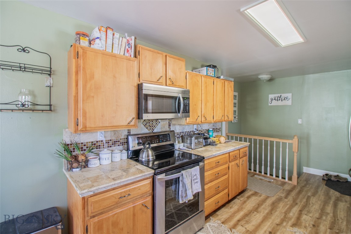 3541 Willoughby Avenue