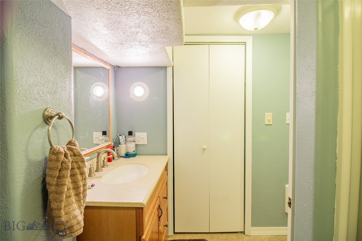 3541 Willoughby Avenue