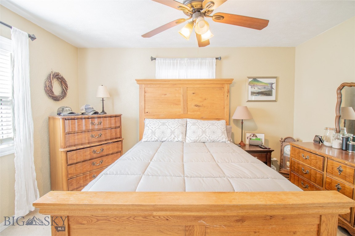 3541 Willoughby Avenue