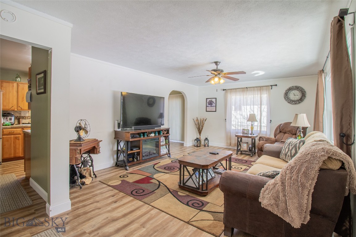 3541 Willoughby Avenue