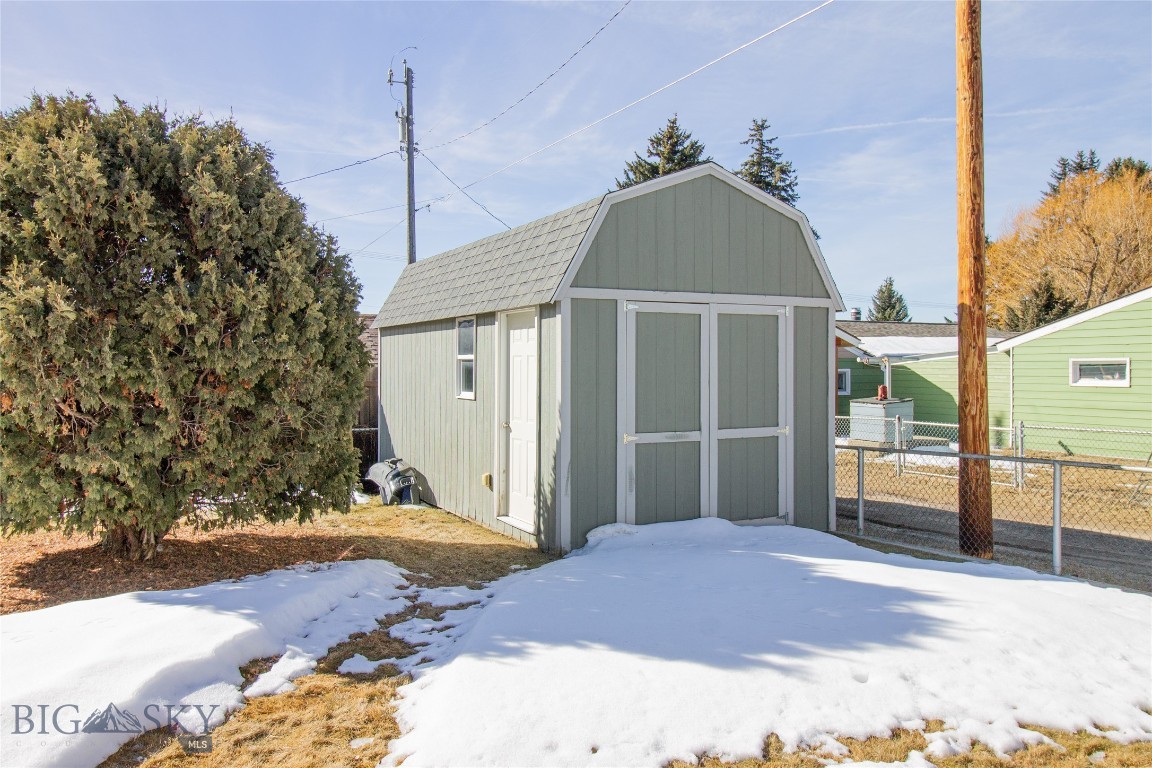 3541 Willoughby Avenue