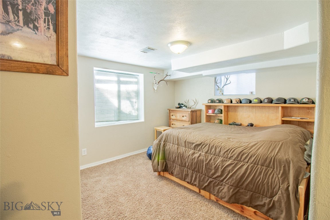 3541 Willoughby Avenue