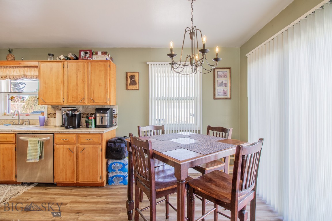 3541 Willoughby Avenue