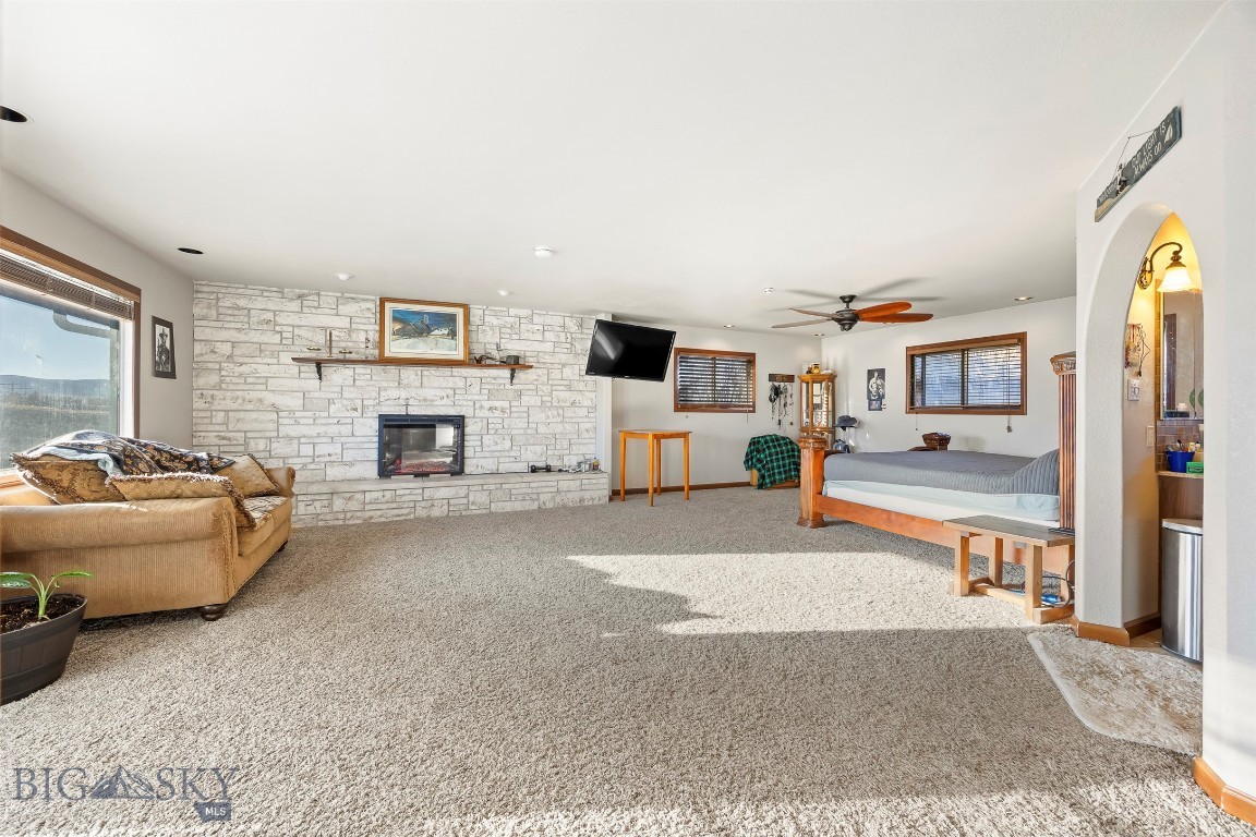 125 Mountain View