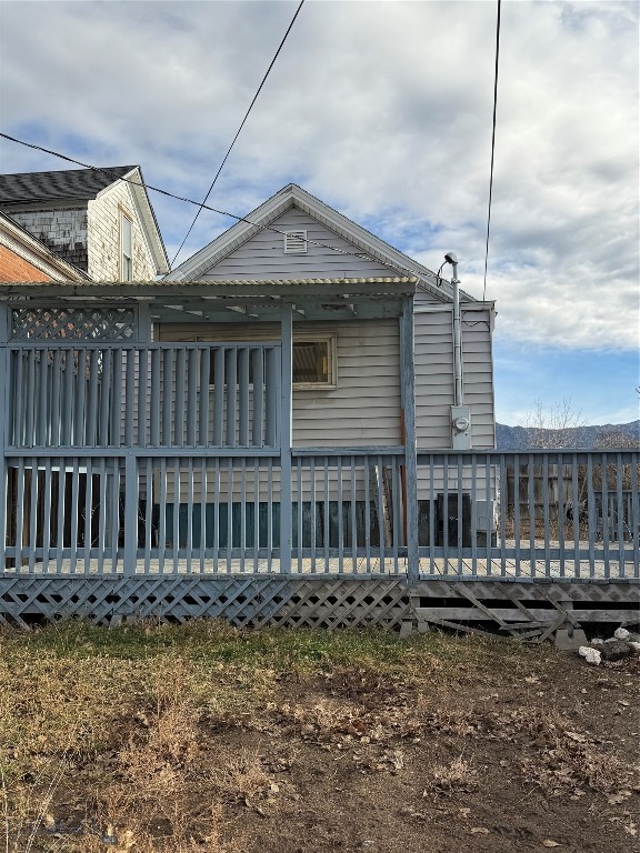 653 S Montana